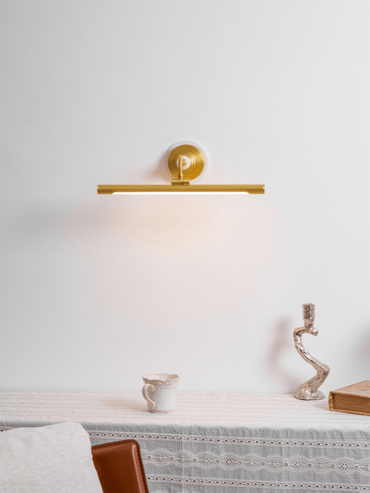 Archer Art Linear Wall Light - Vakkerlight