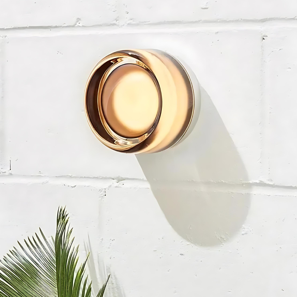 Quinmar Textured Wall Light