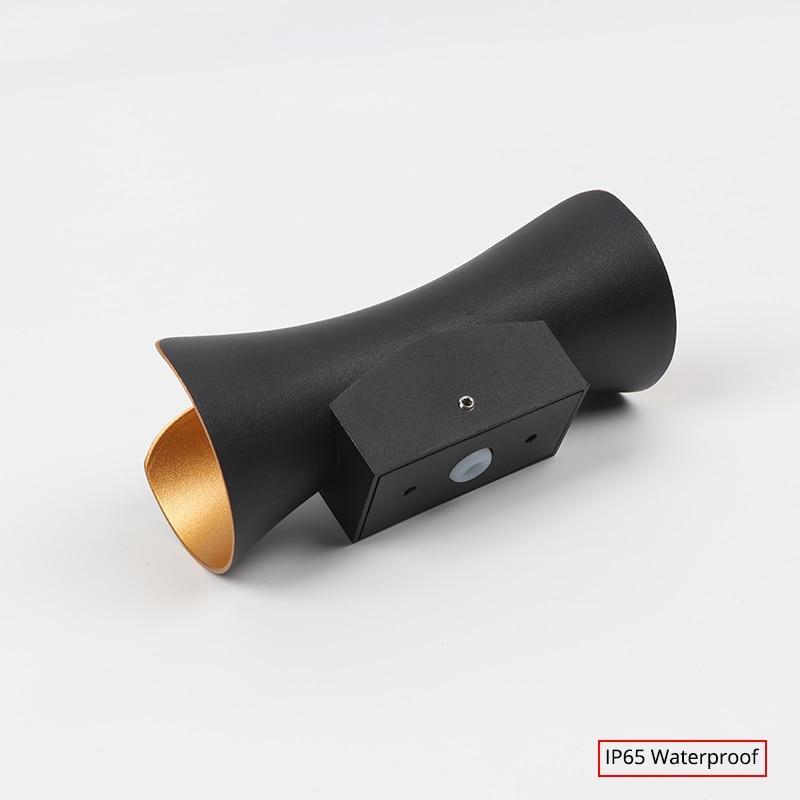 Talivenro Outdoor Wall Light