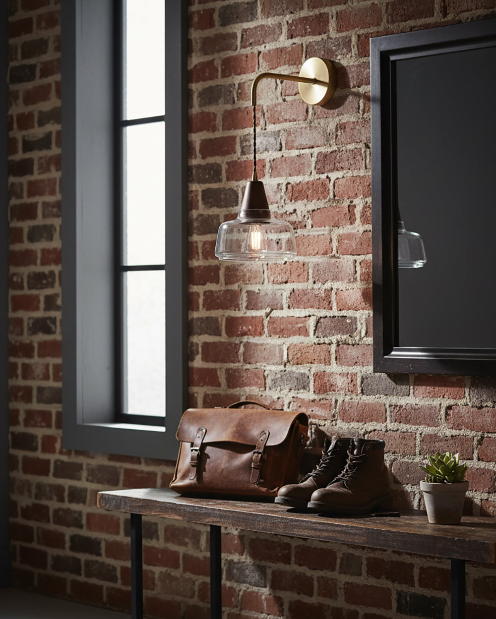 Toran Wall Light