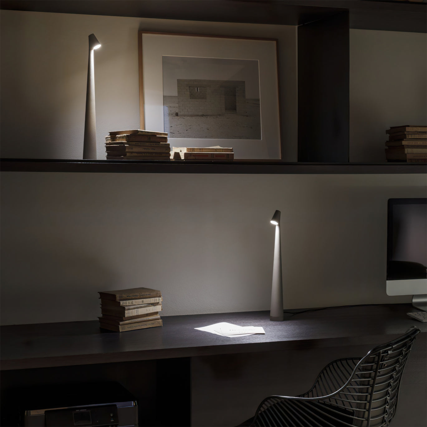 Junoio Table Lamp