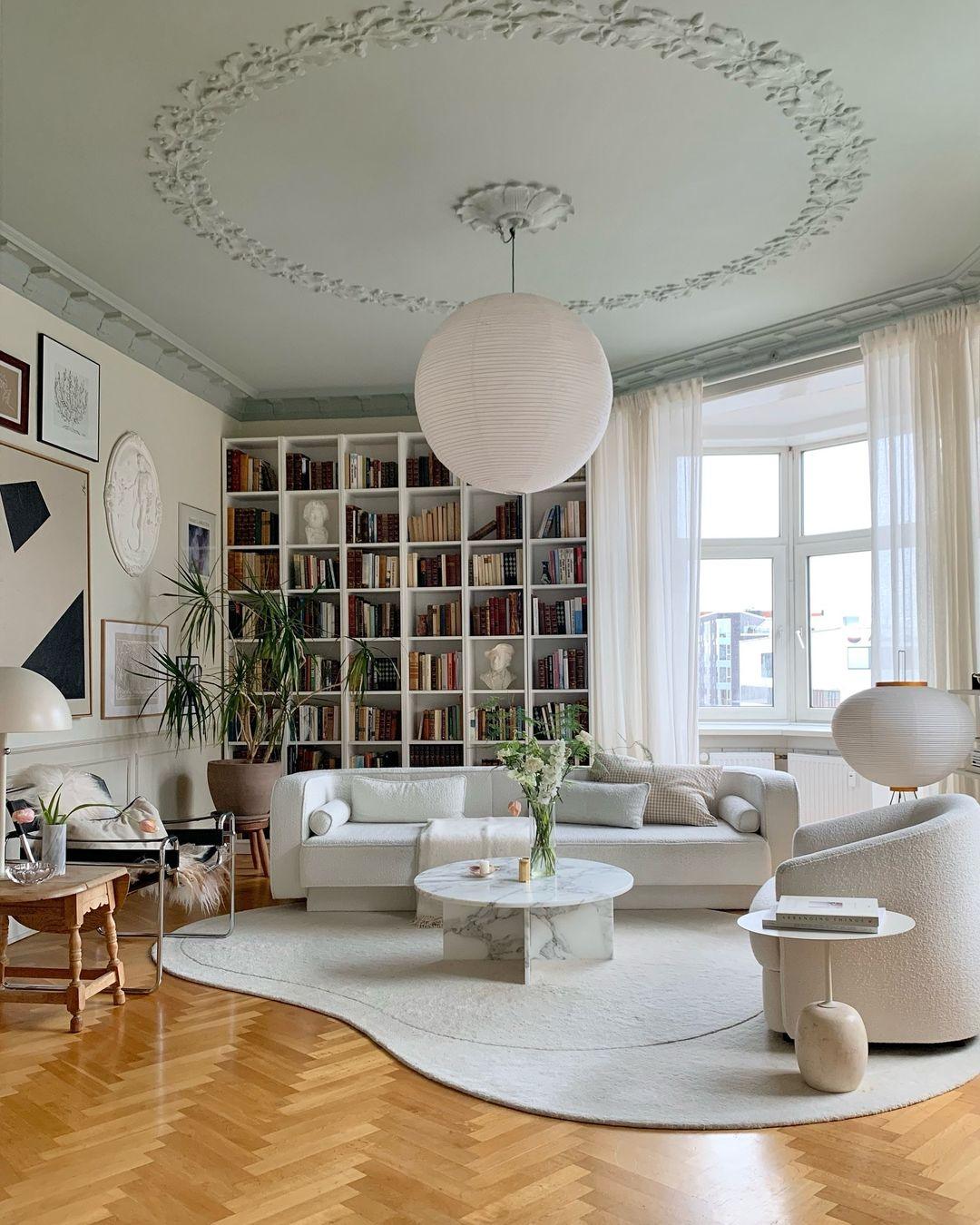 Lumdenton Globe Pendant Light