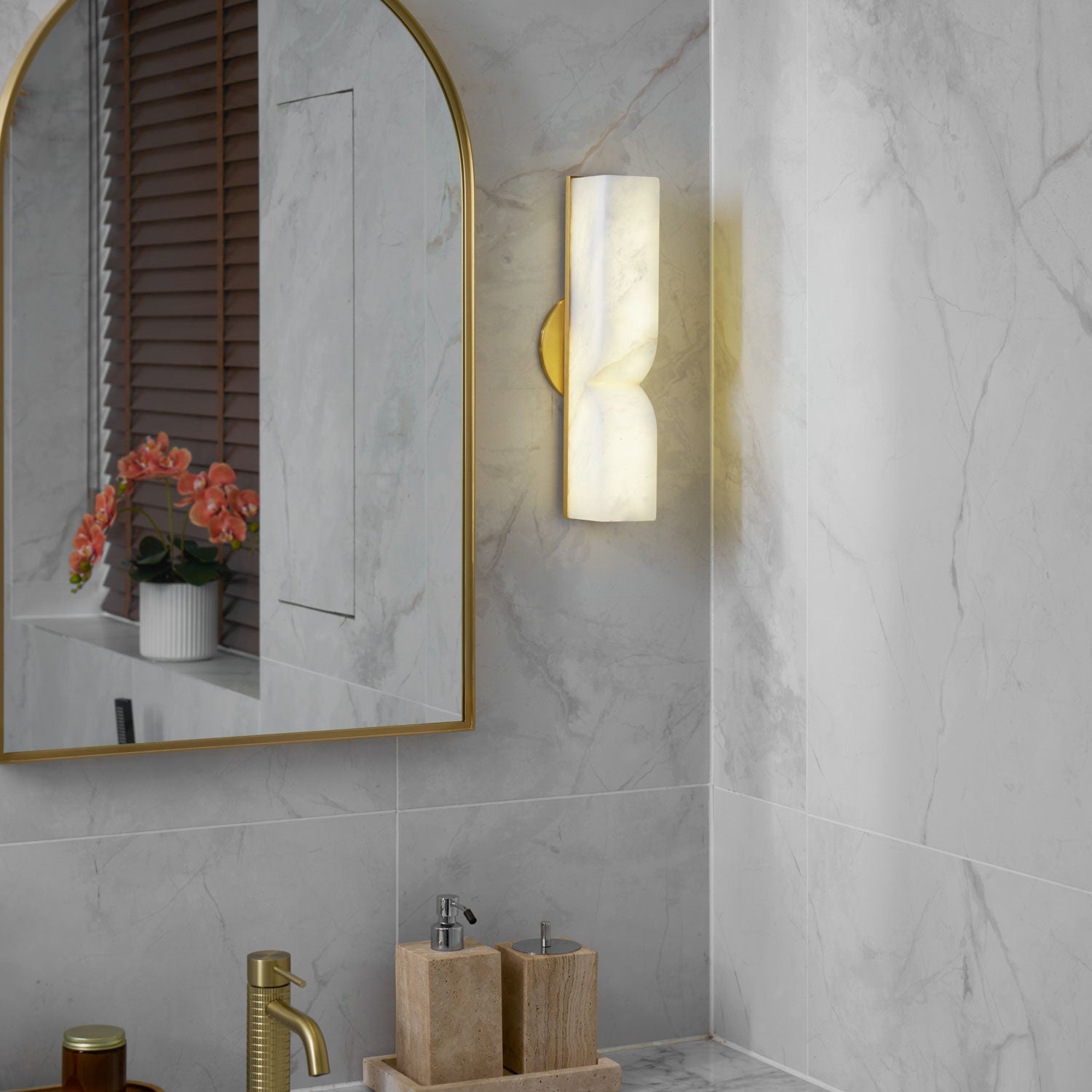 Solenal Sculptural Wall Light