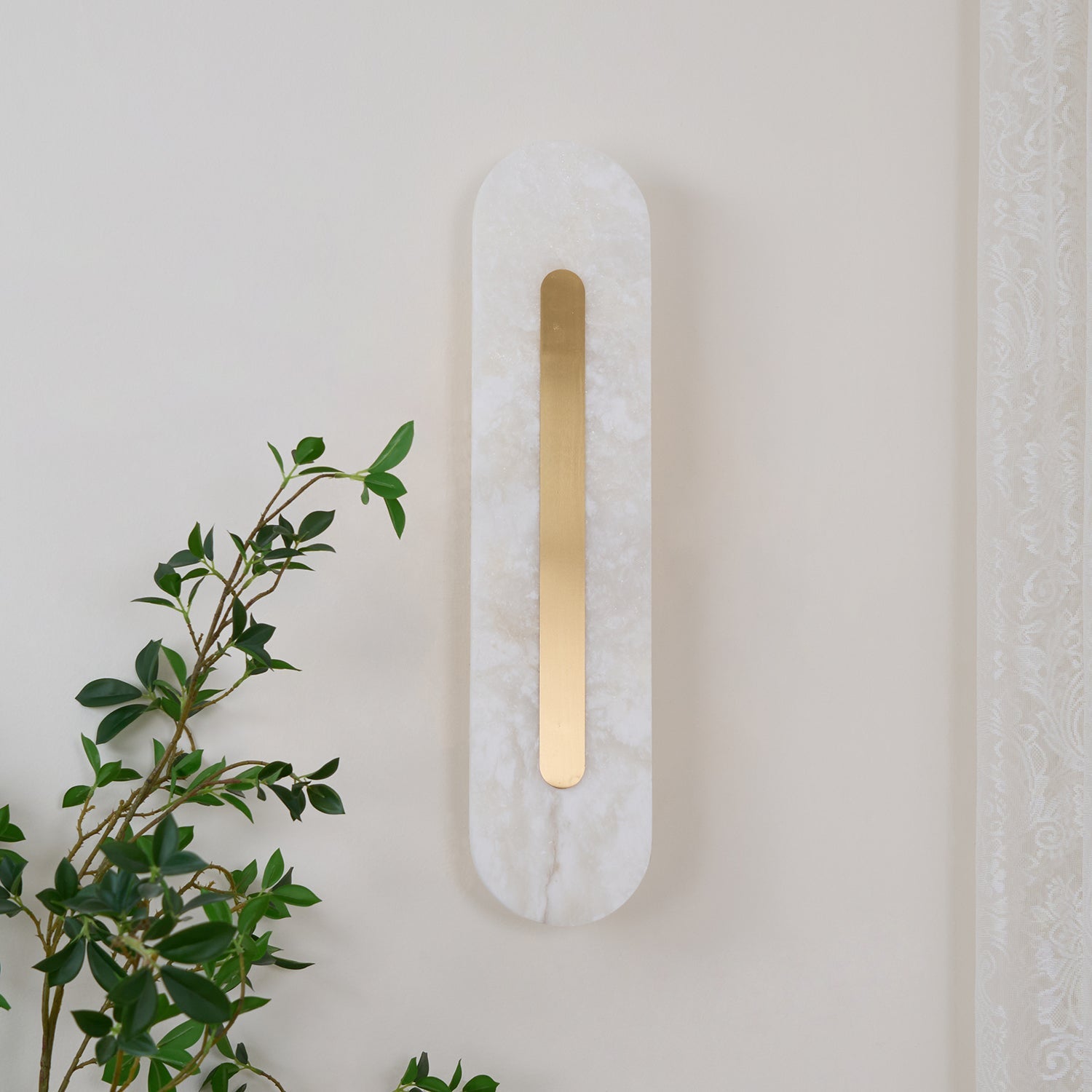 Avias Alabaster Wall Light