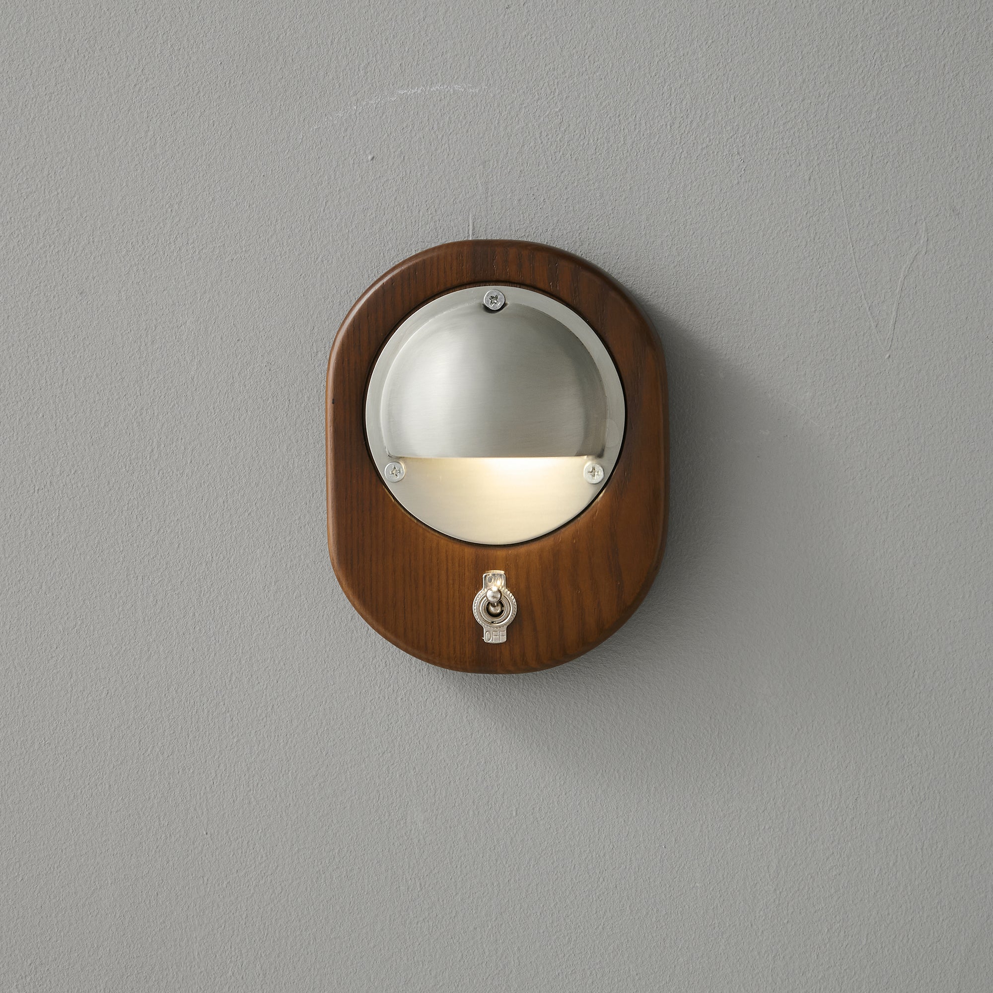 Mirawell Wall Light