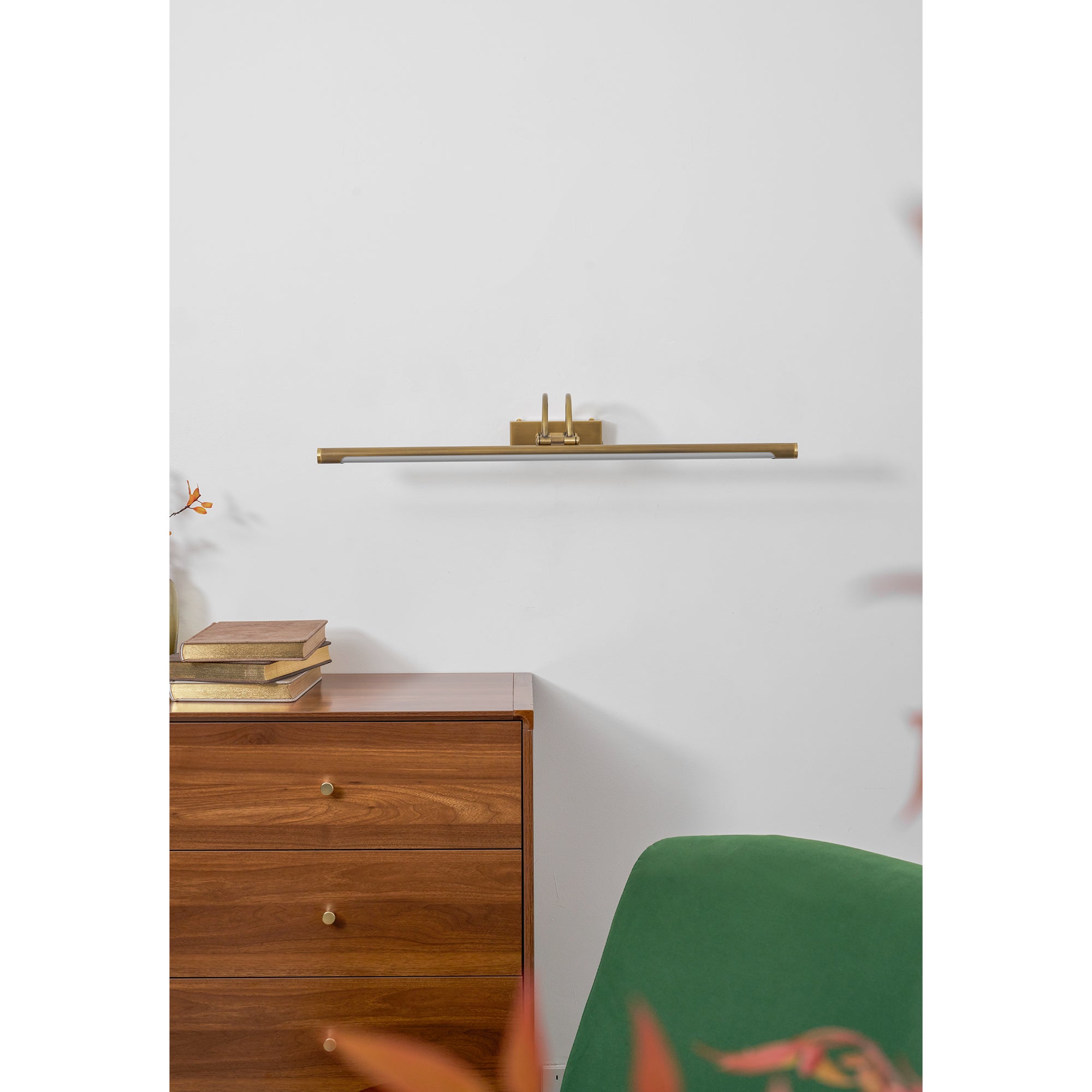 Lexanus Linear Wall Light