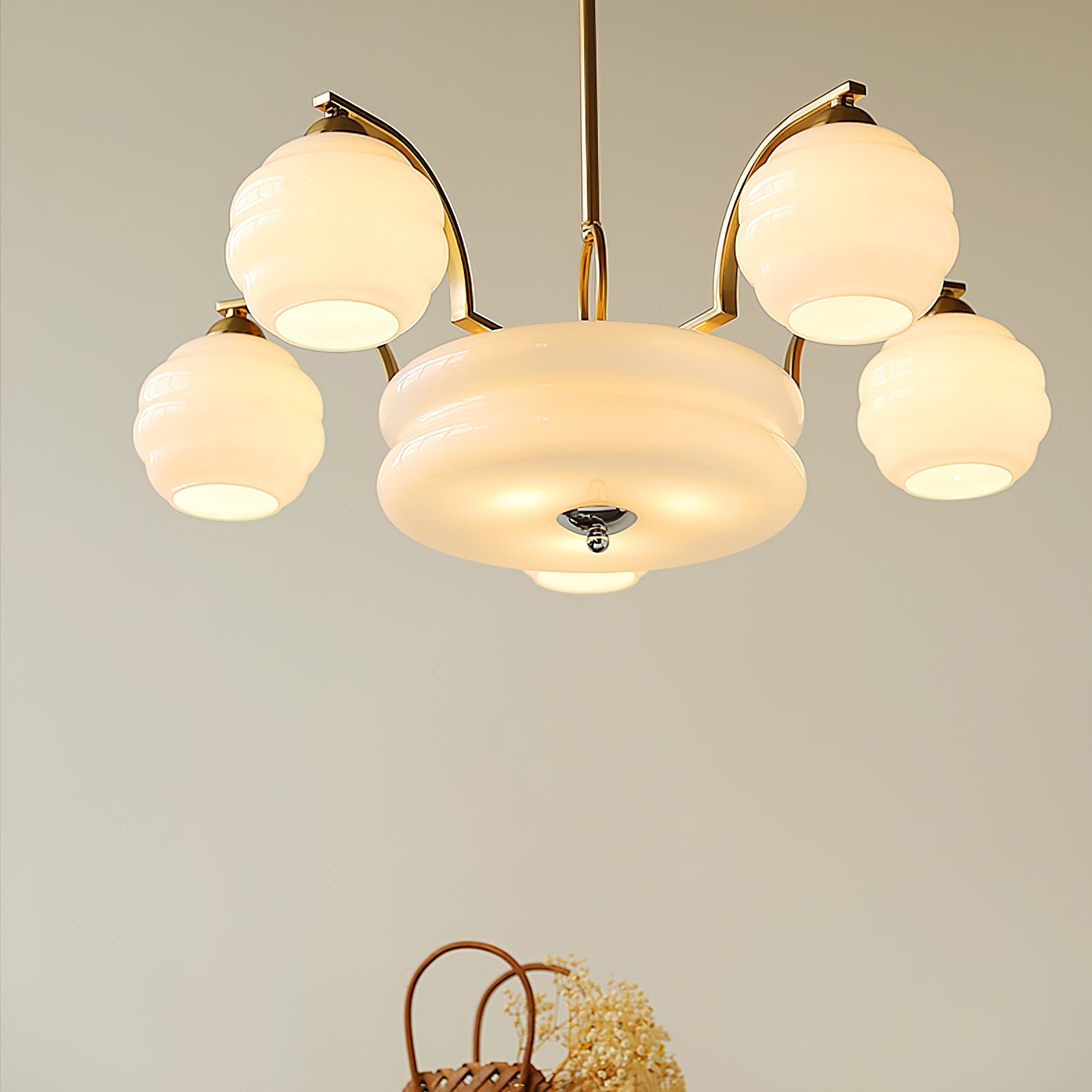 Virolania Vintage Chandelier