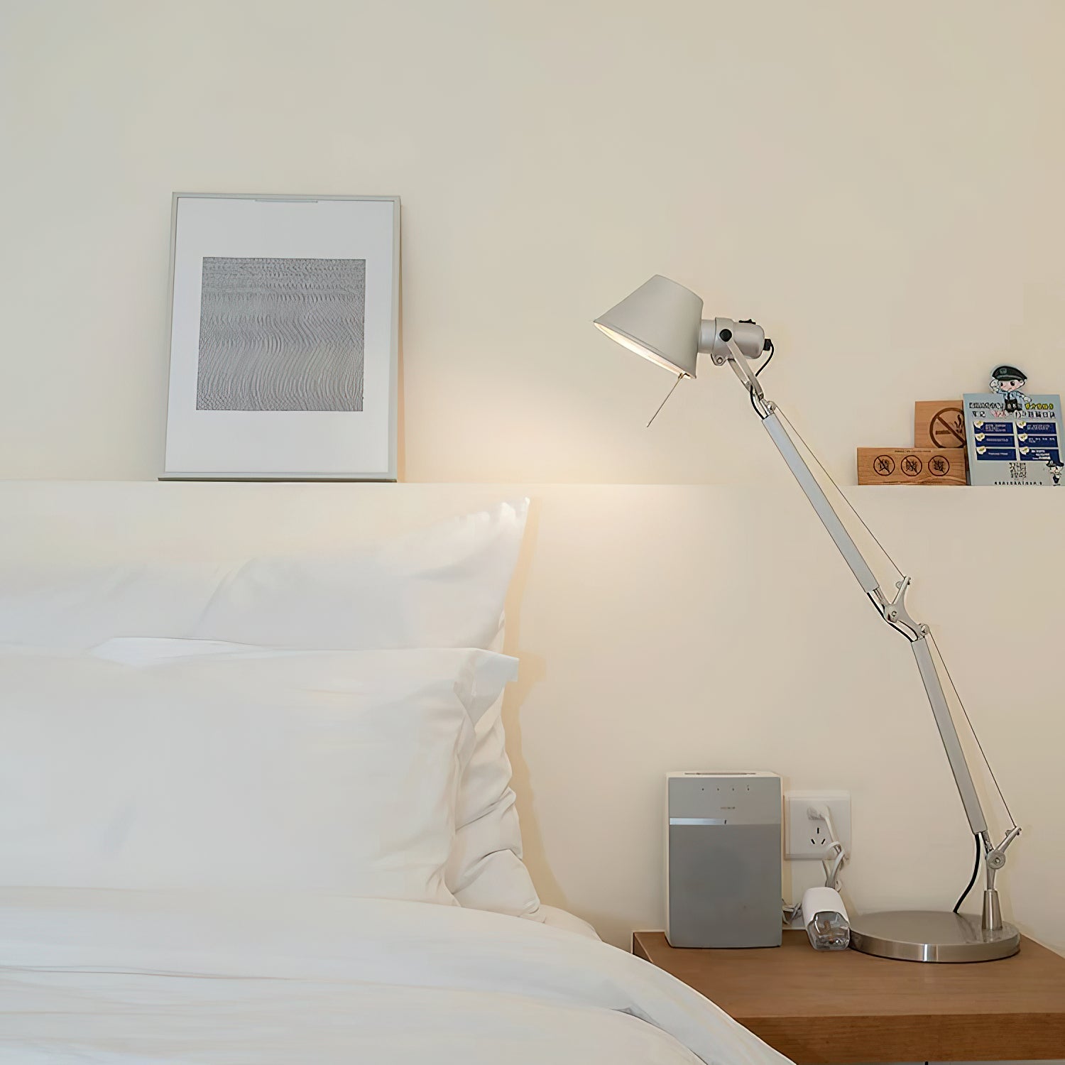 Alson Articulated Table Lamp