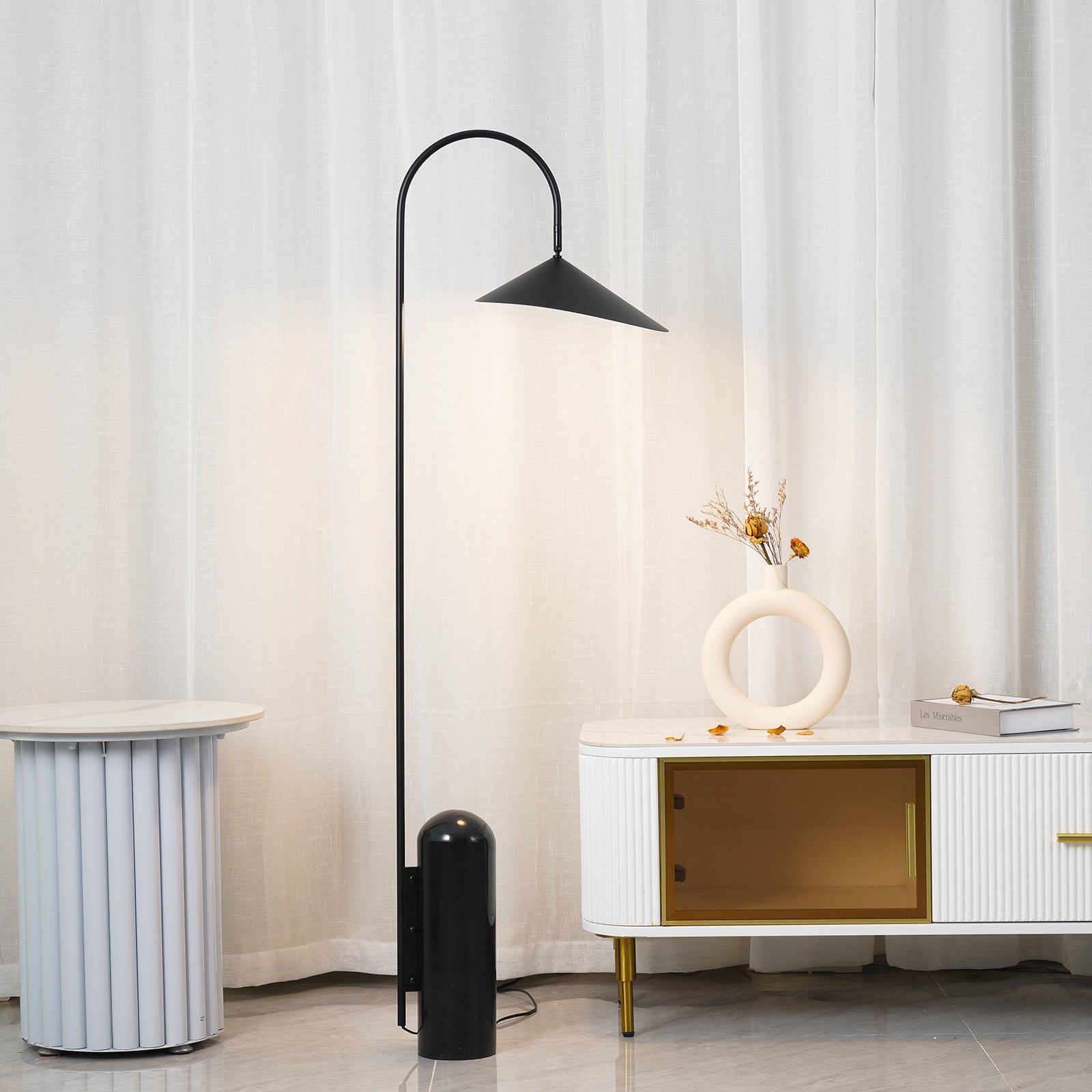 Sageeka Minimalist Floor Lamp