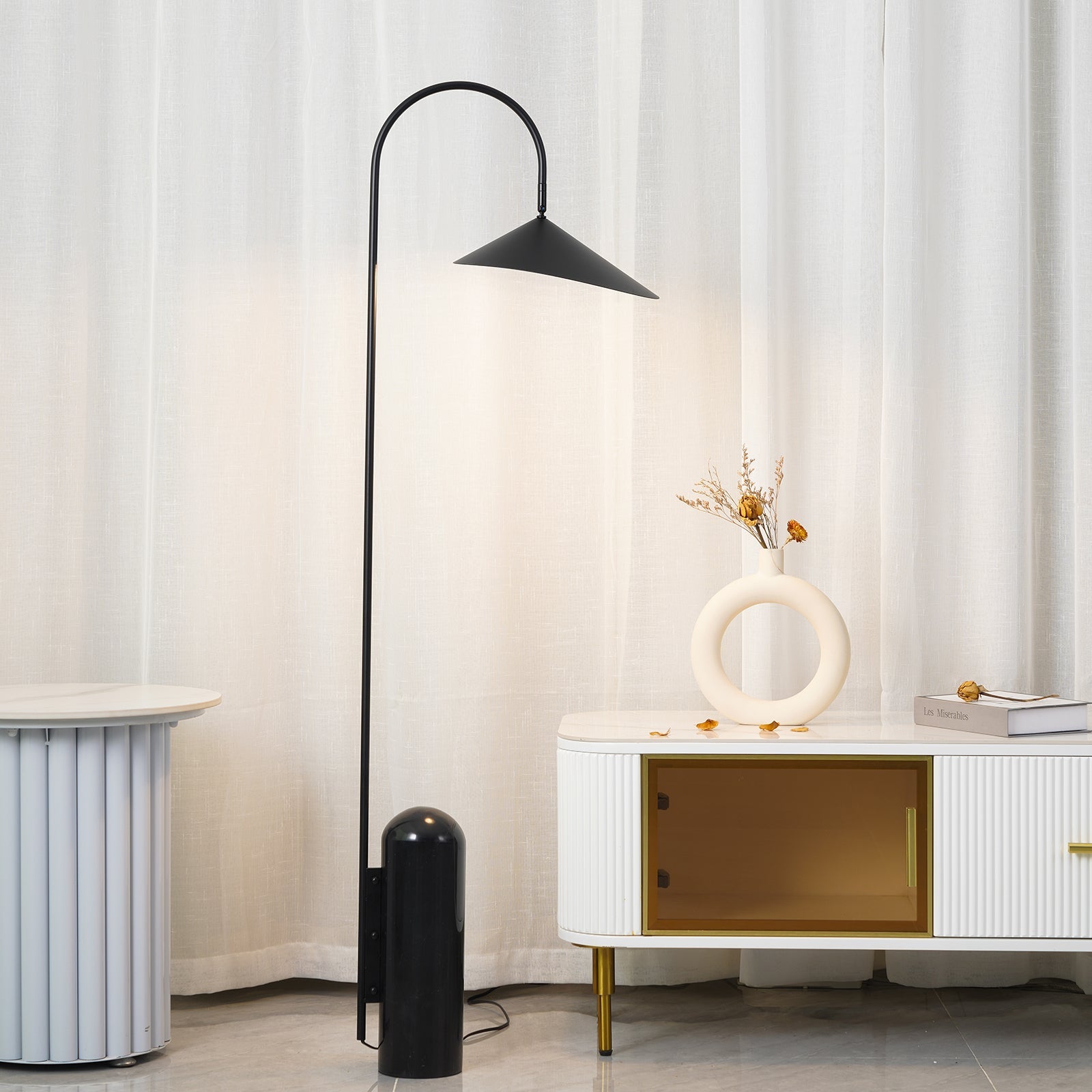 Sageeka Minimalist Floor Lamp