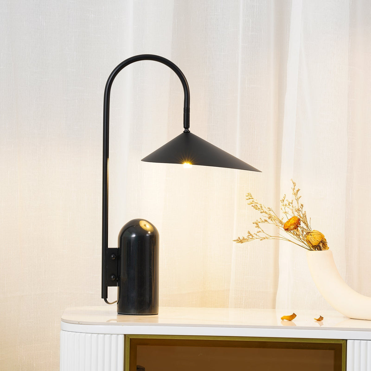 Axivale Minimalist Table Lamp