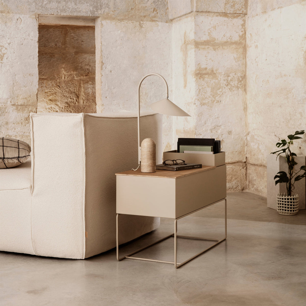 Axivale Minimalist Table Lamp