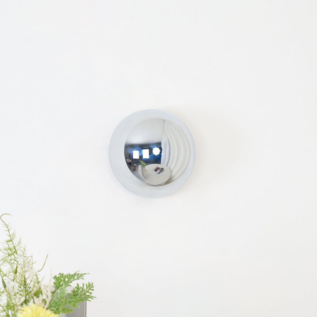Avlen Globe Wall Light