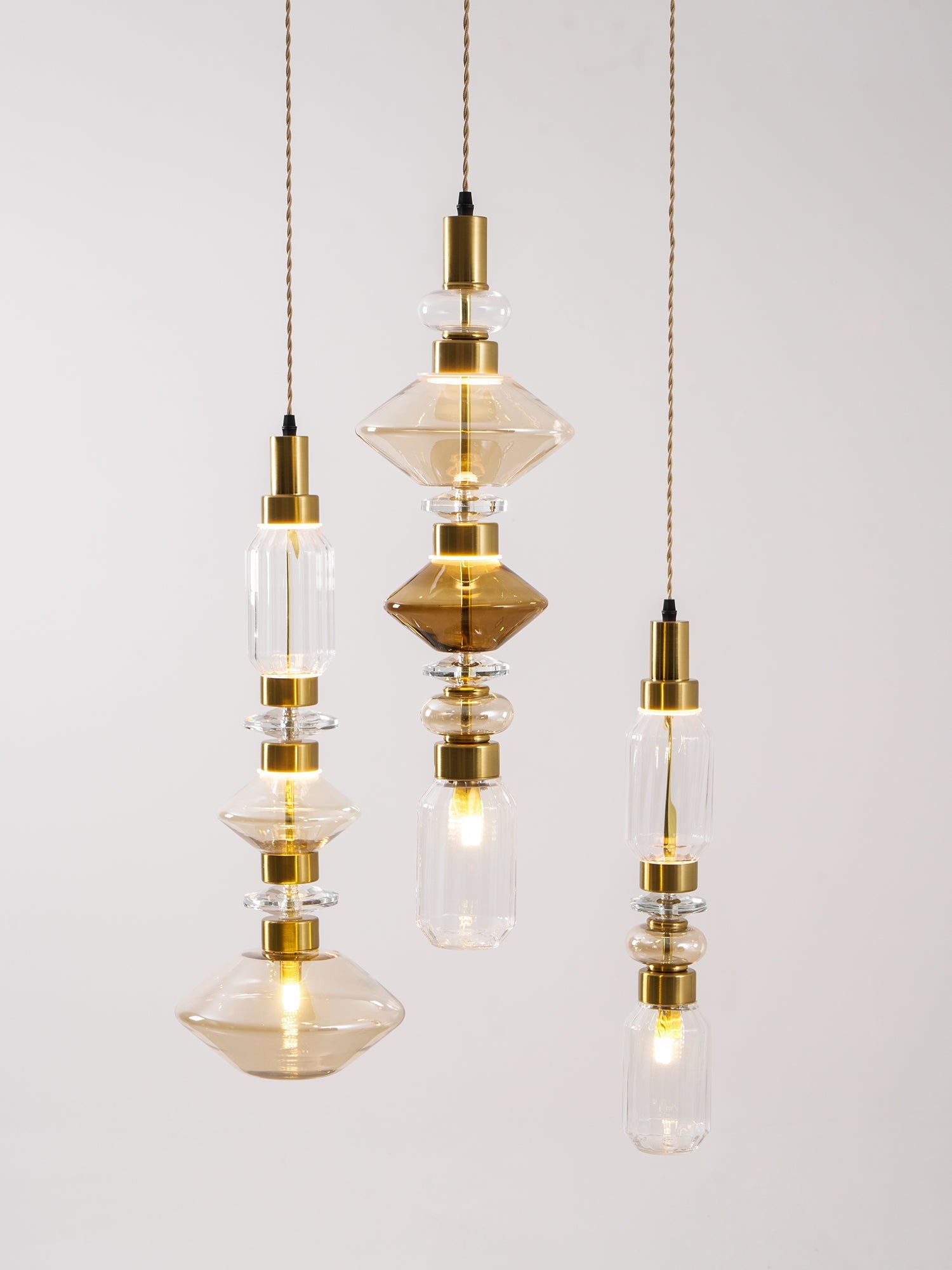 Liomium Pendant Light