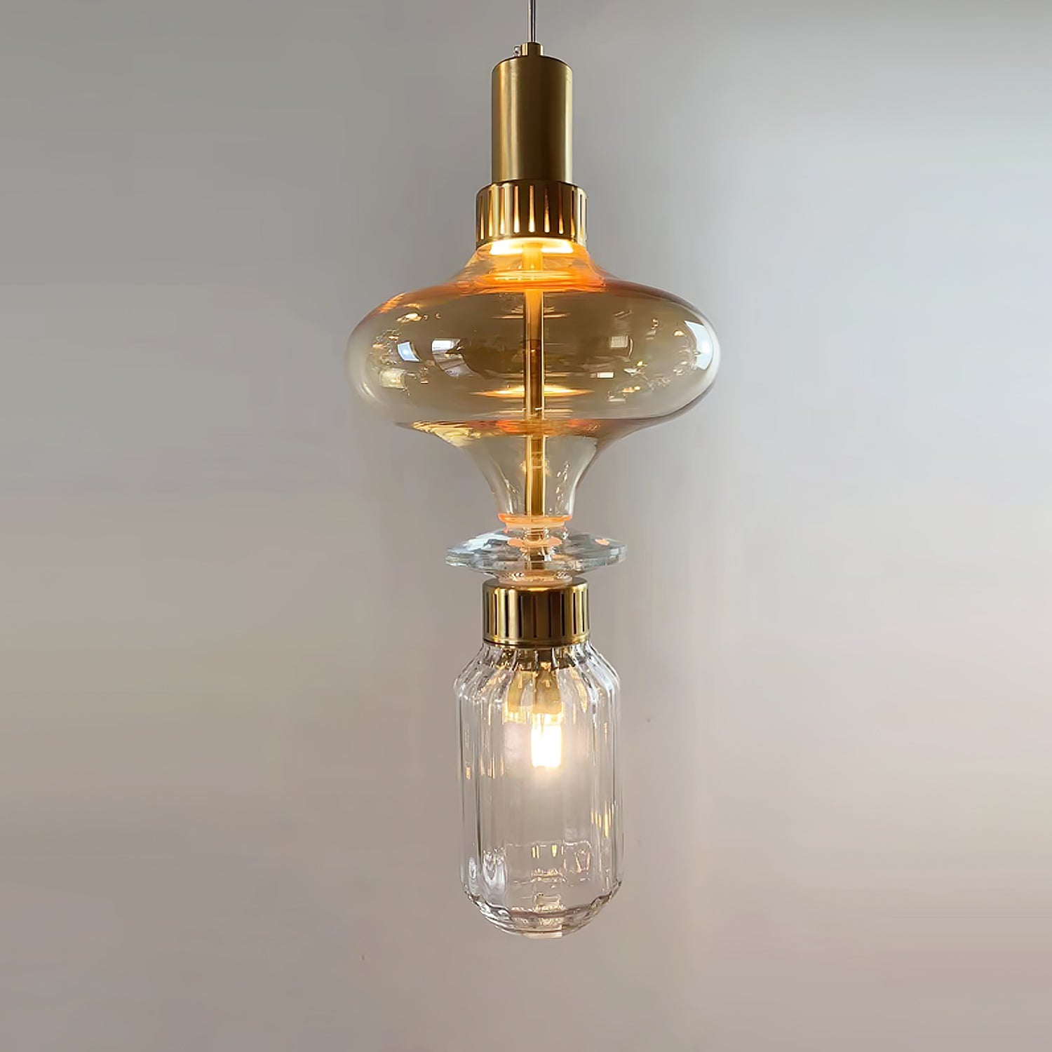 Liomium Pendant Light