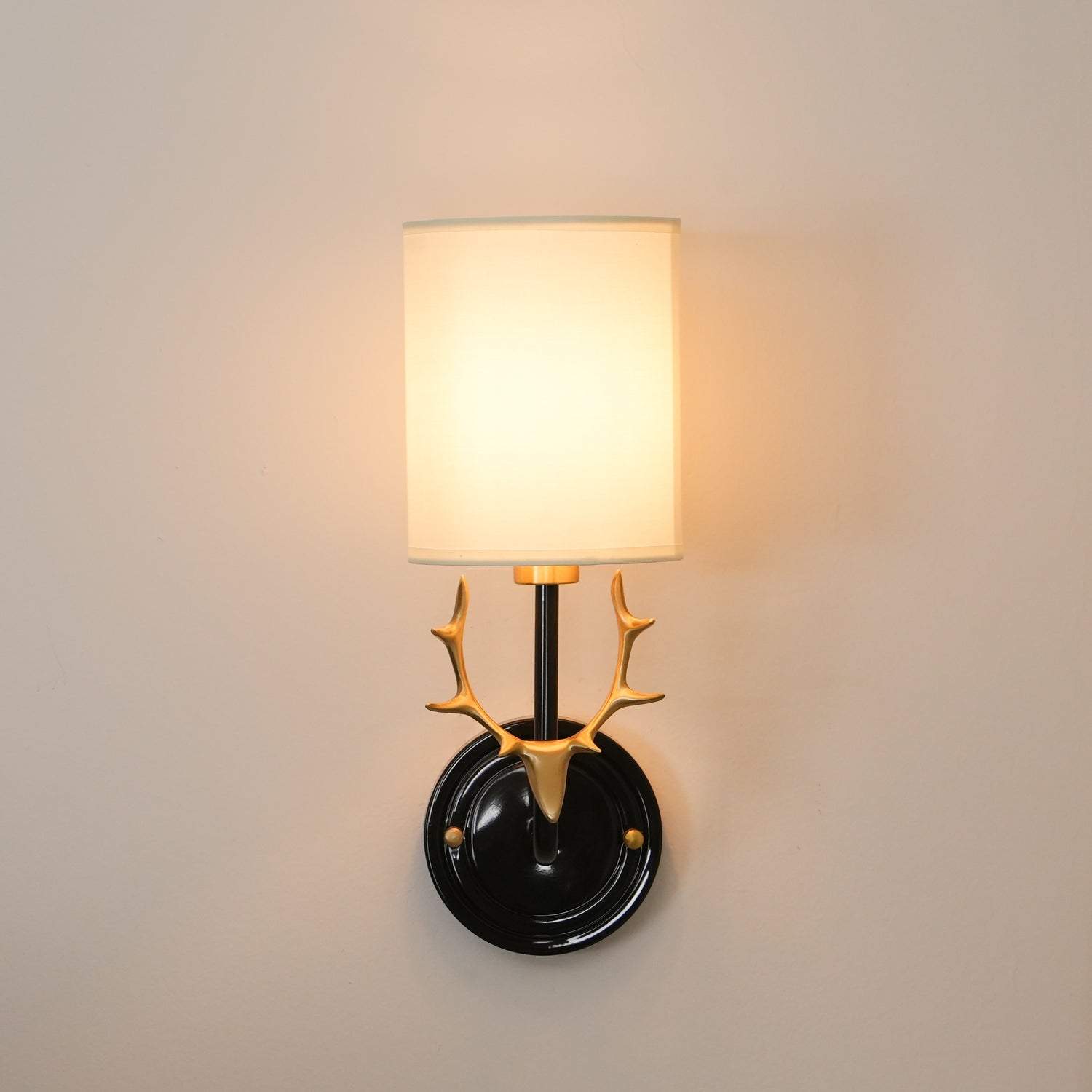 Hayvale Deer Wall Light