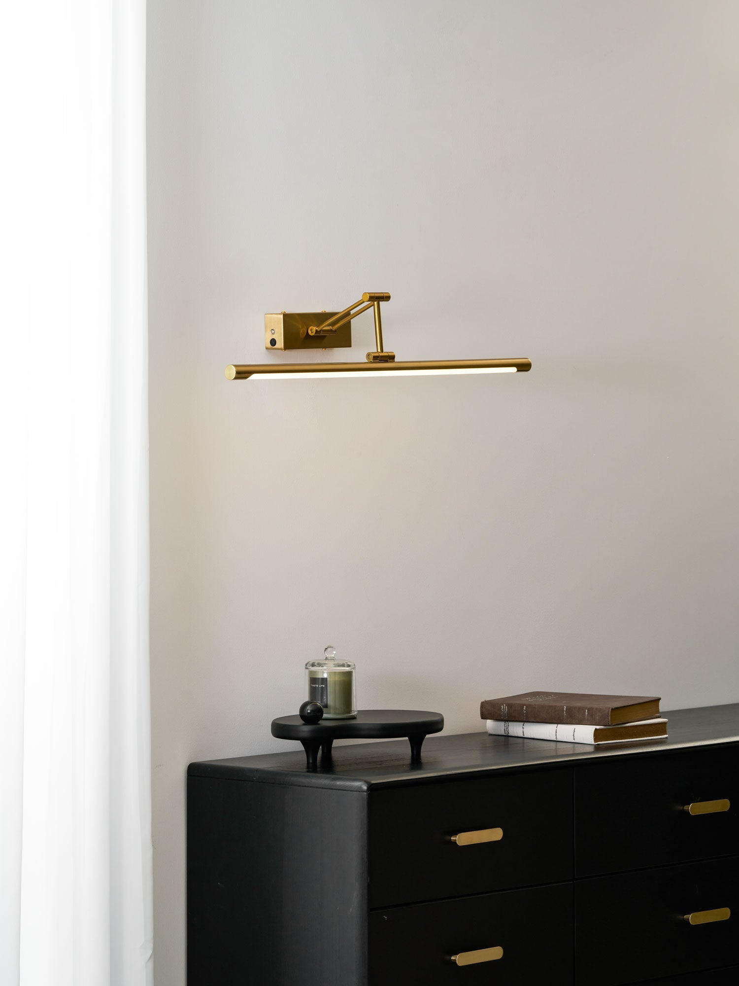 Avcor Linear Wall Light