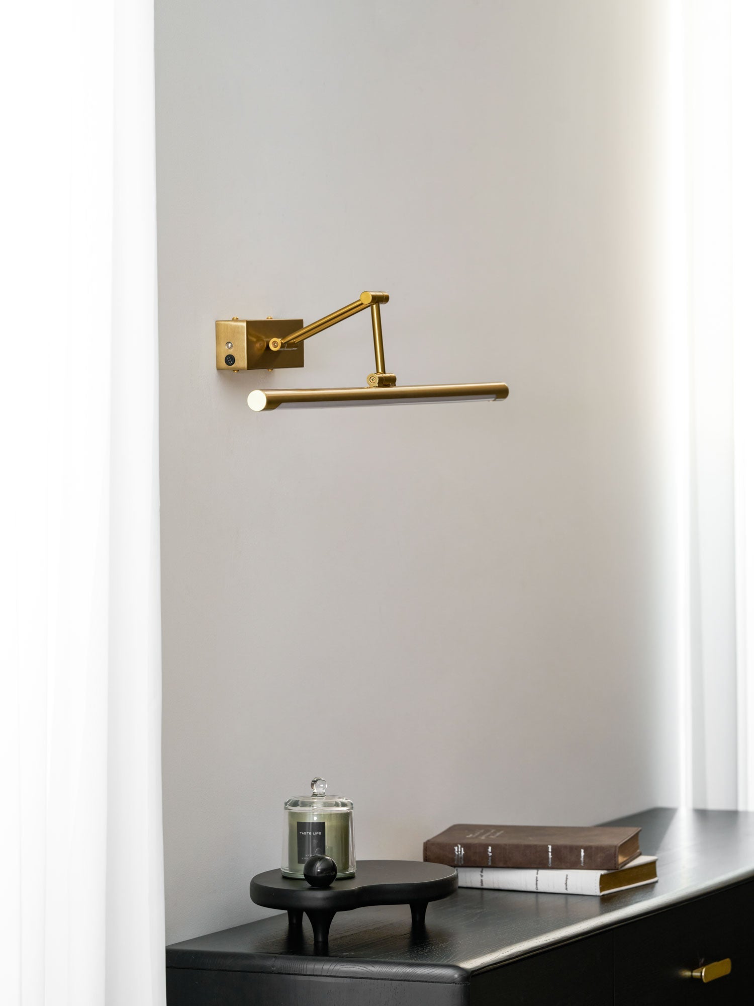 Avcor Linear Wall Light