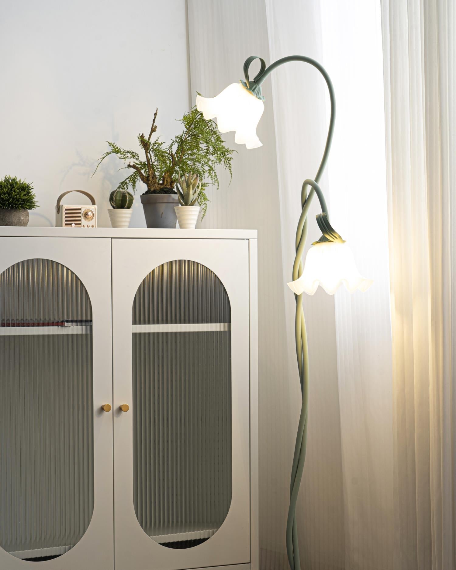 Talivay Floral Floor Lamp