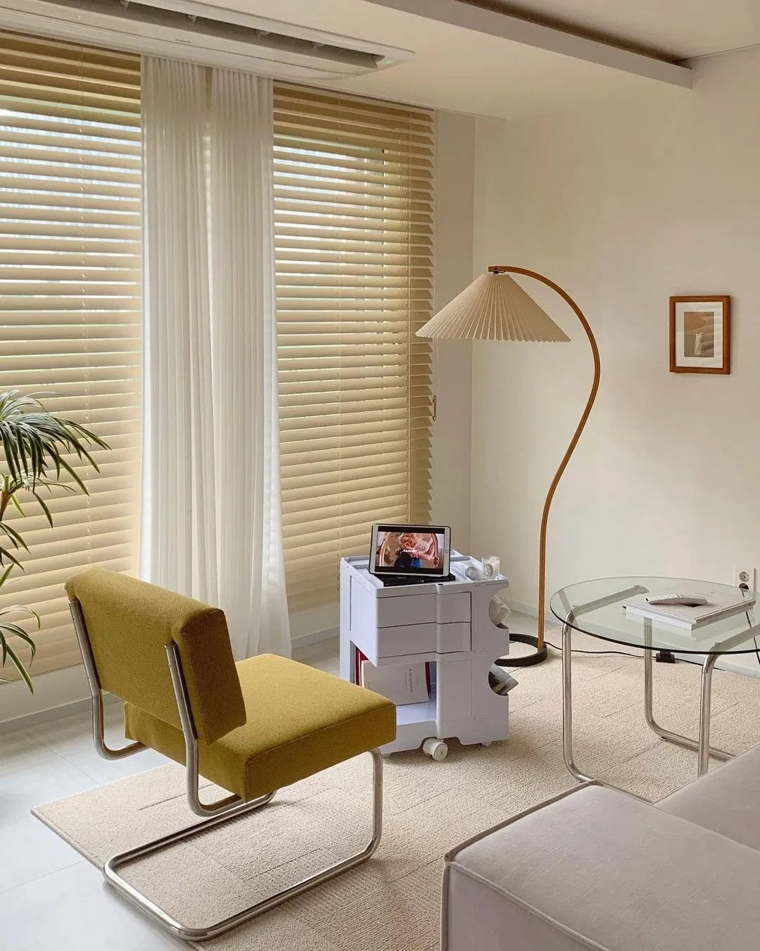 Avey Floor Lamp