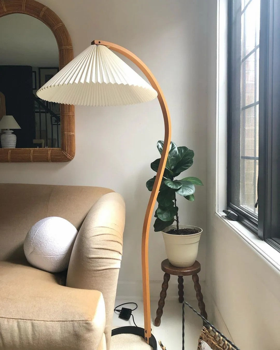 Avey Floor Lamp