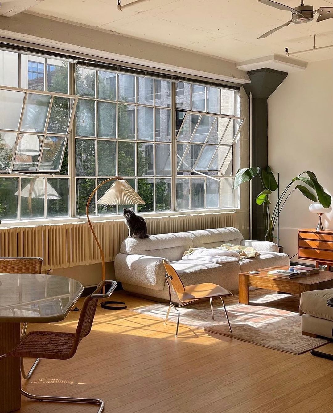Avey Floor Lamp