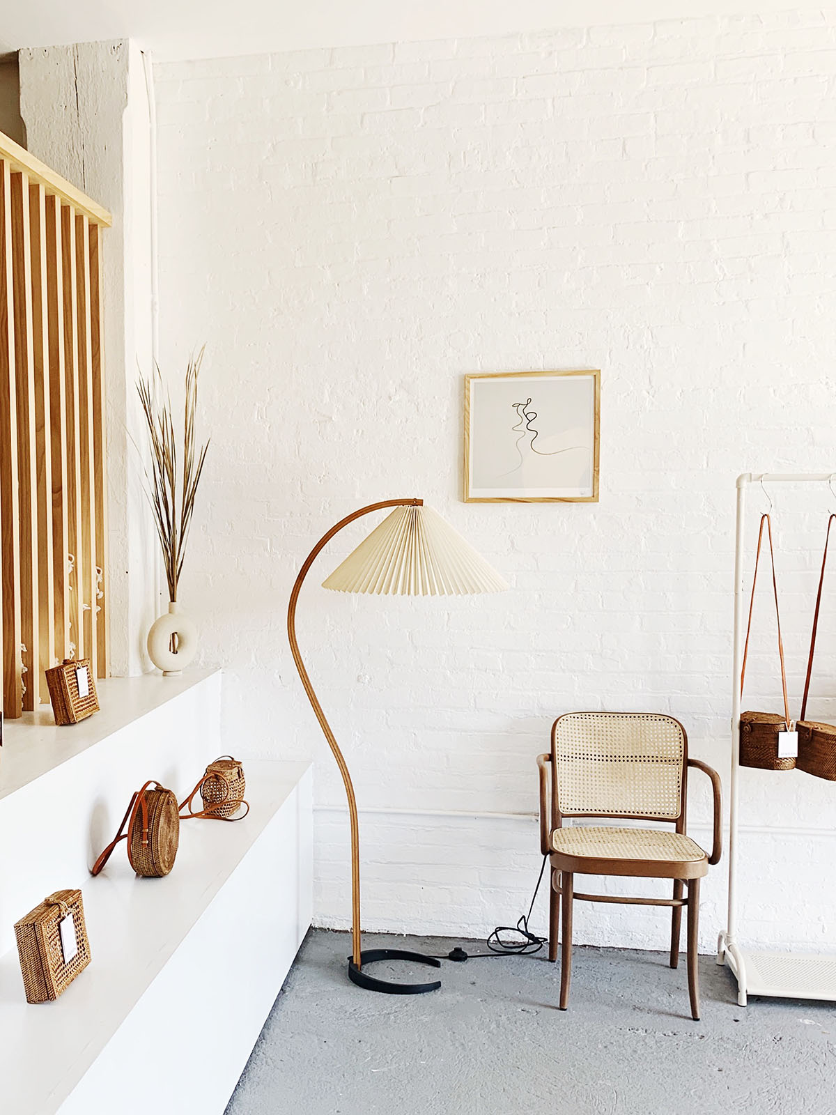 Avey Floor Lamp