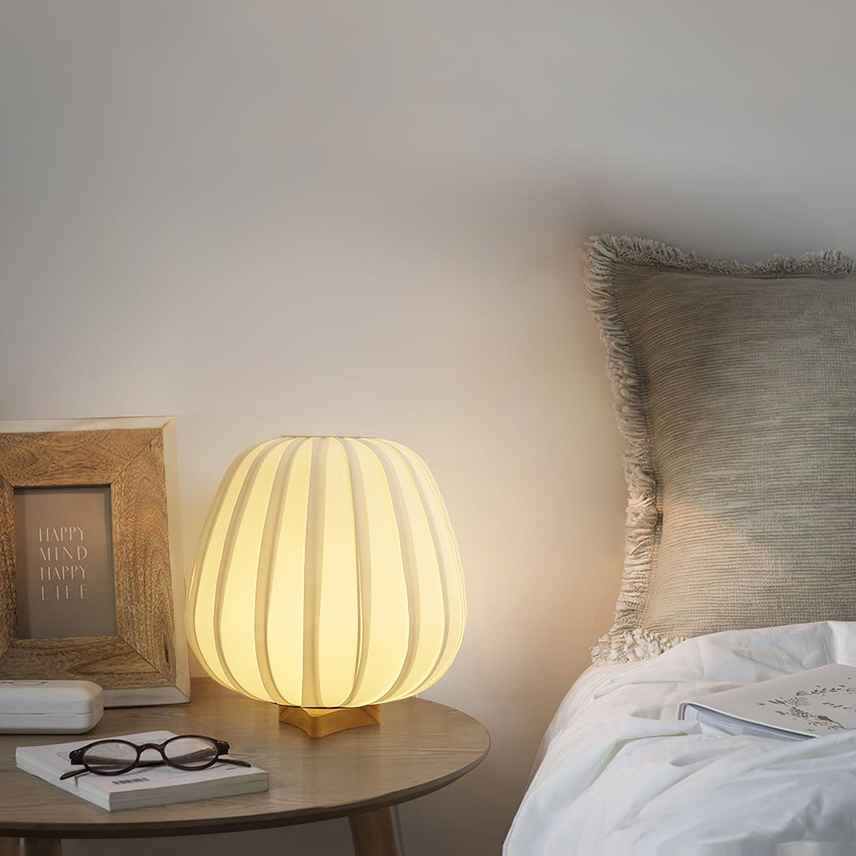 Fabric Minimalist Table Lamp – detail 27