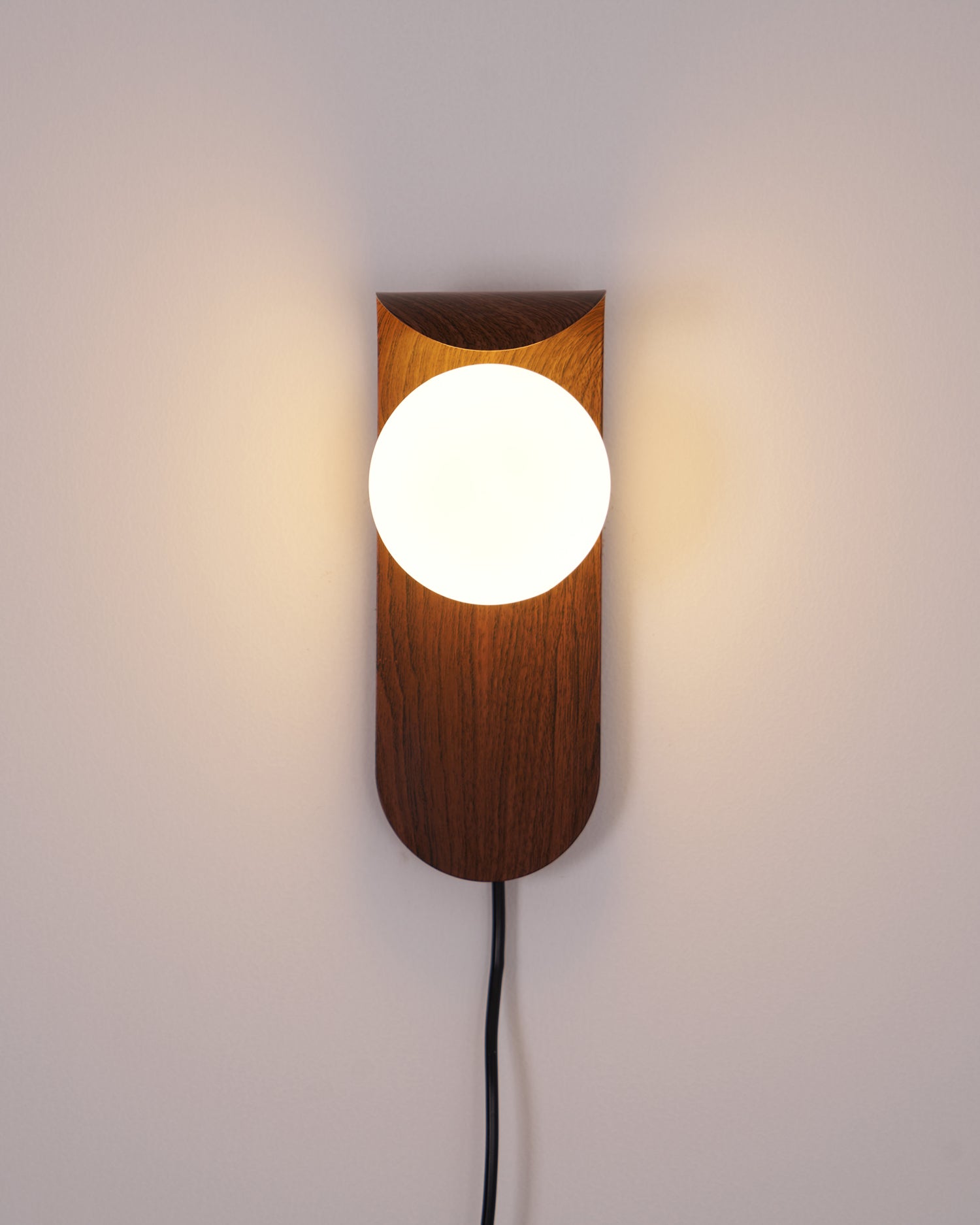 Axes Plug In Wall Light