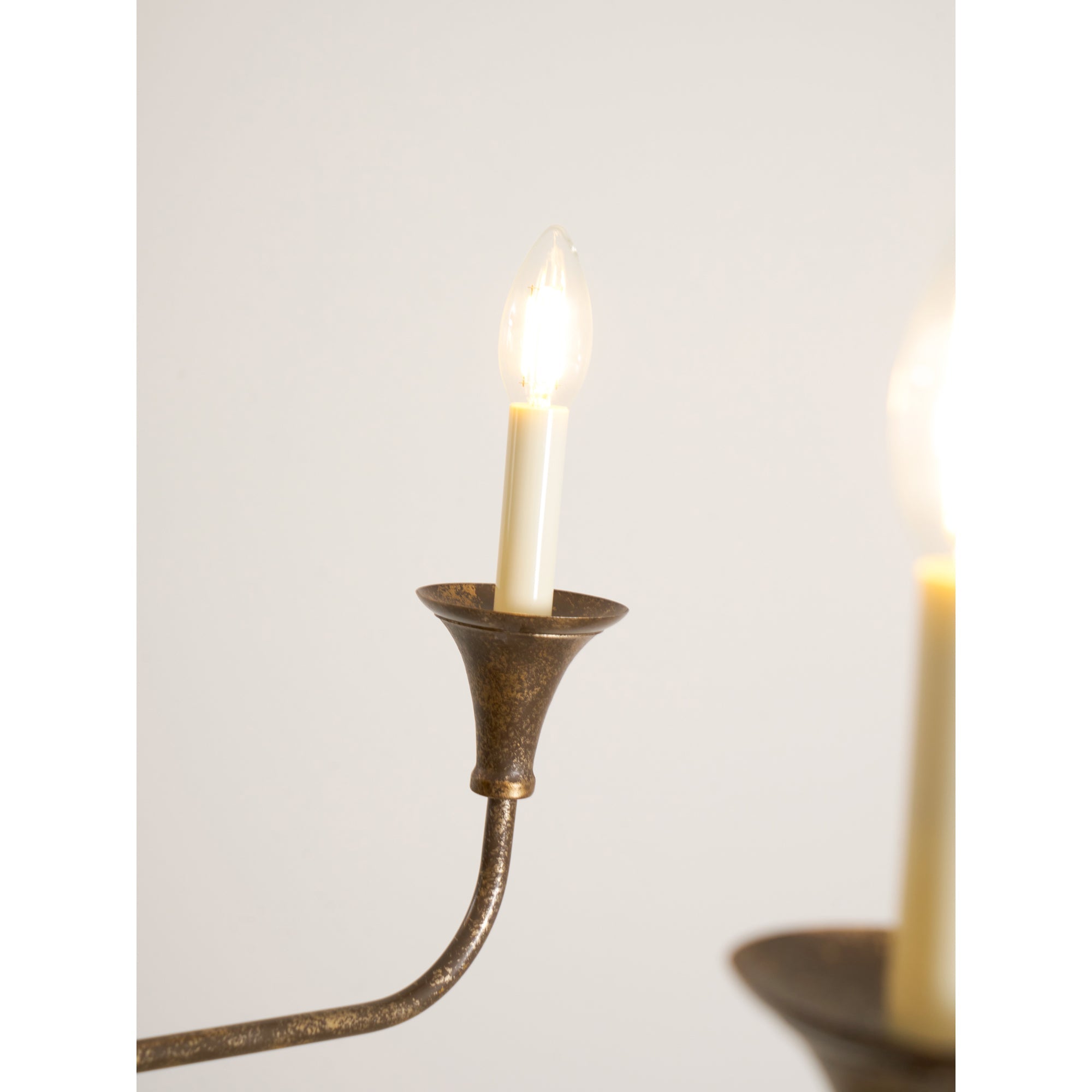Zelkalo Classic Chandelier