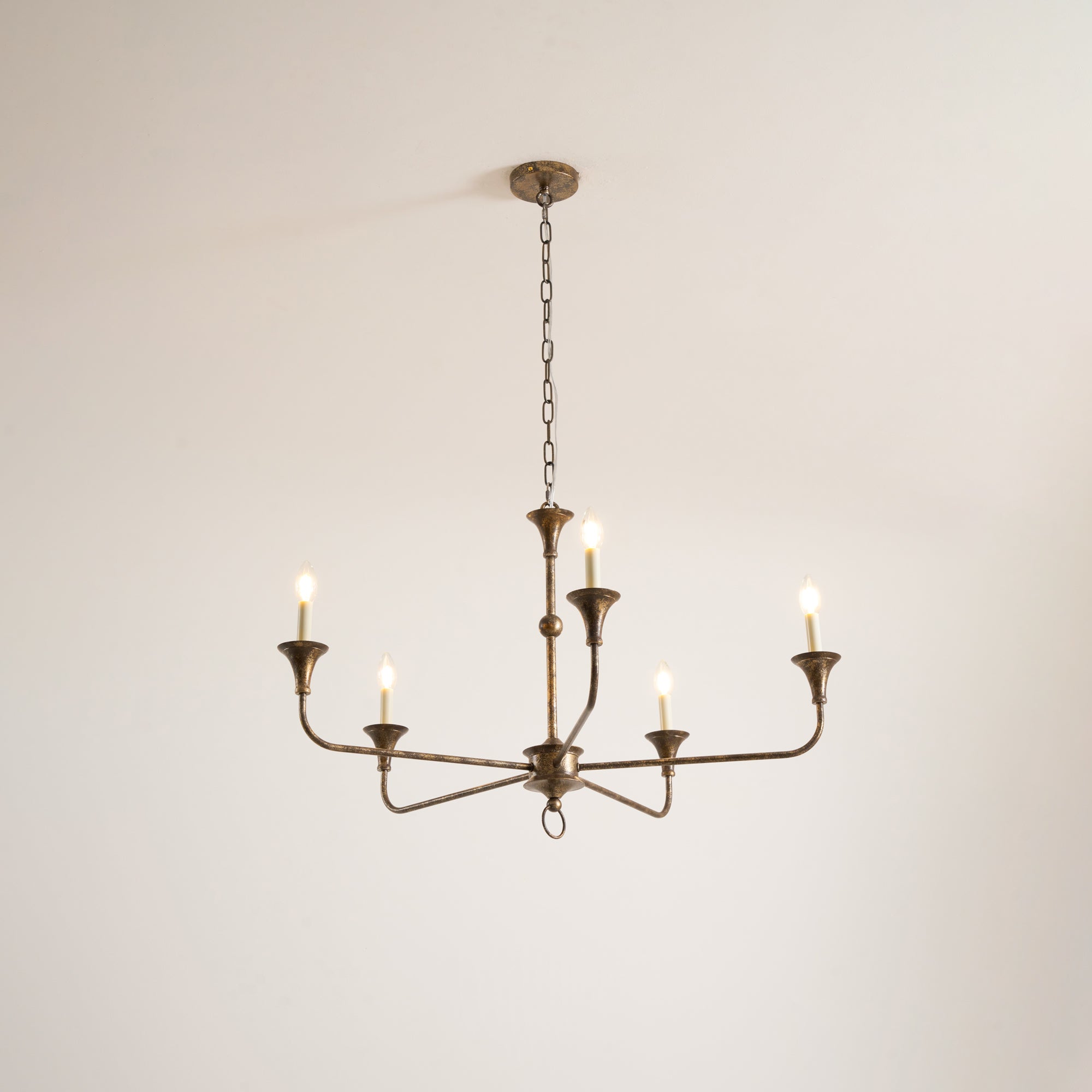 Zelkalo Classic Chandelier