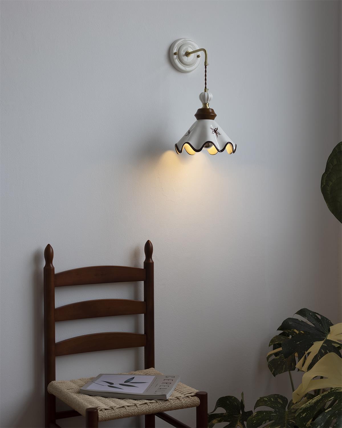 Lanka Wall Light