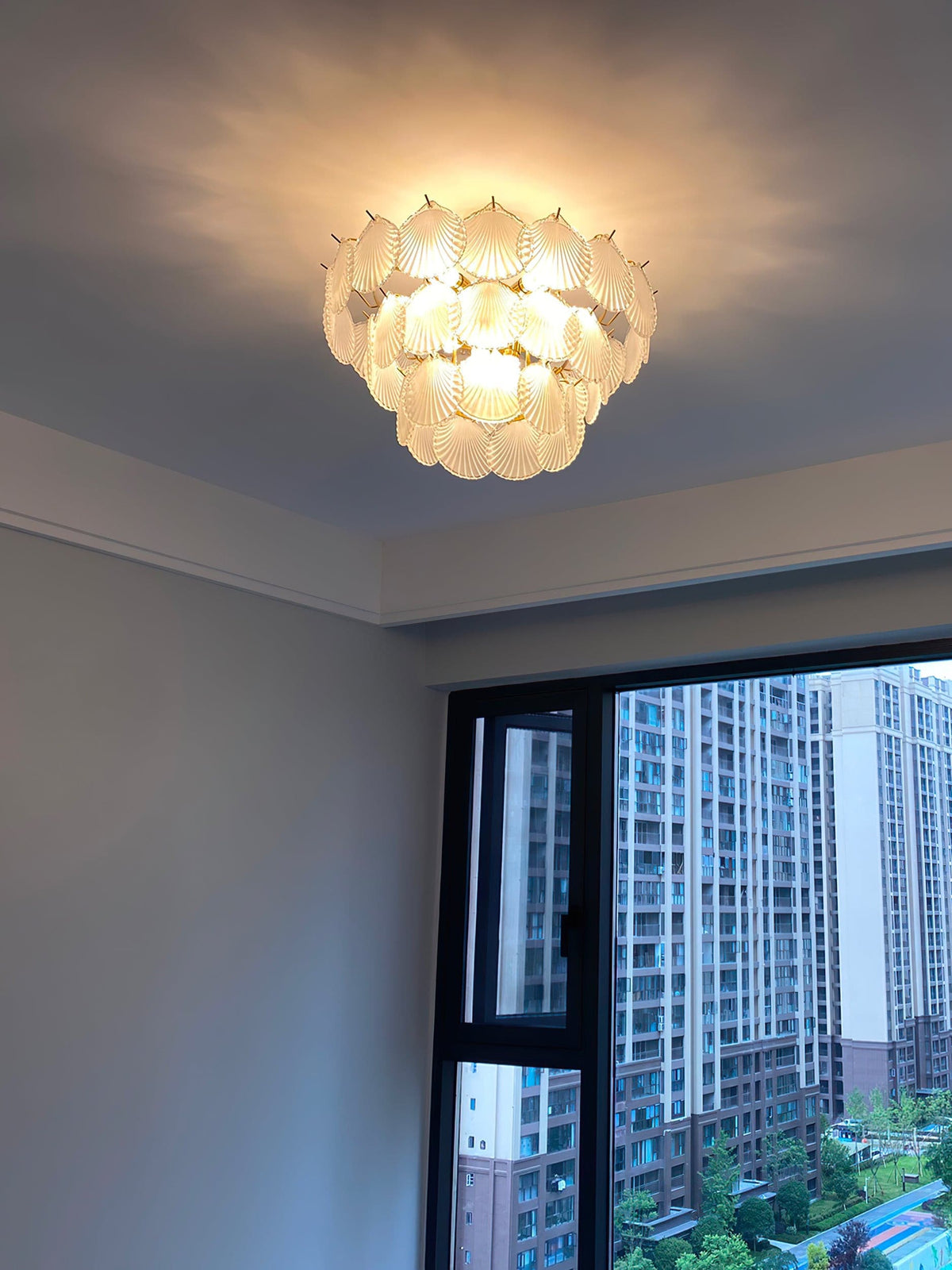 Dekorfine Shell Glass Chandelier — Detail View 52