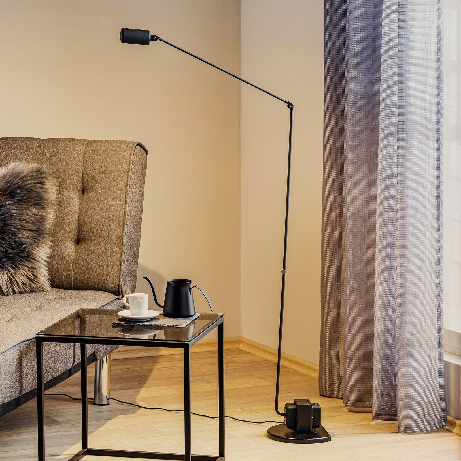 Halelyn Floor Lamp