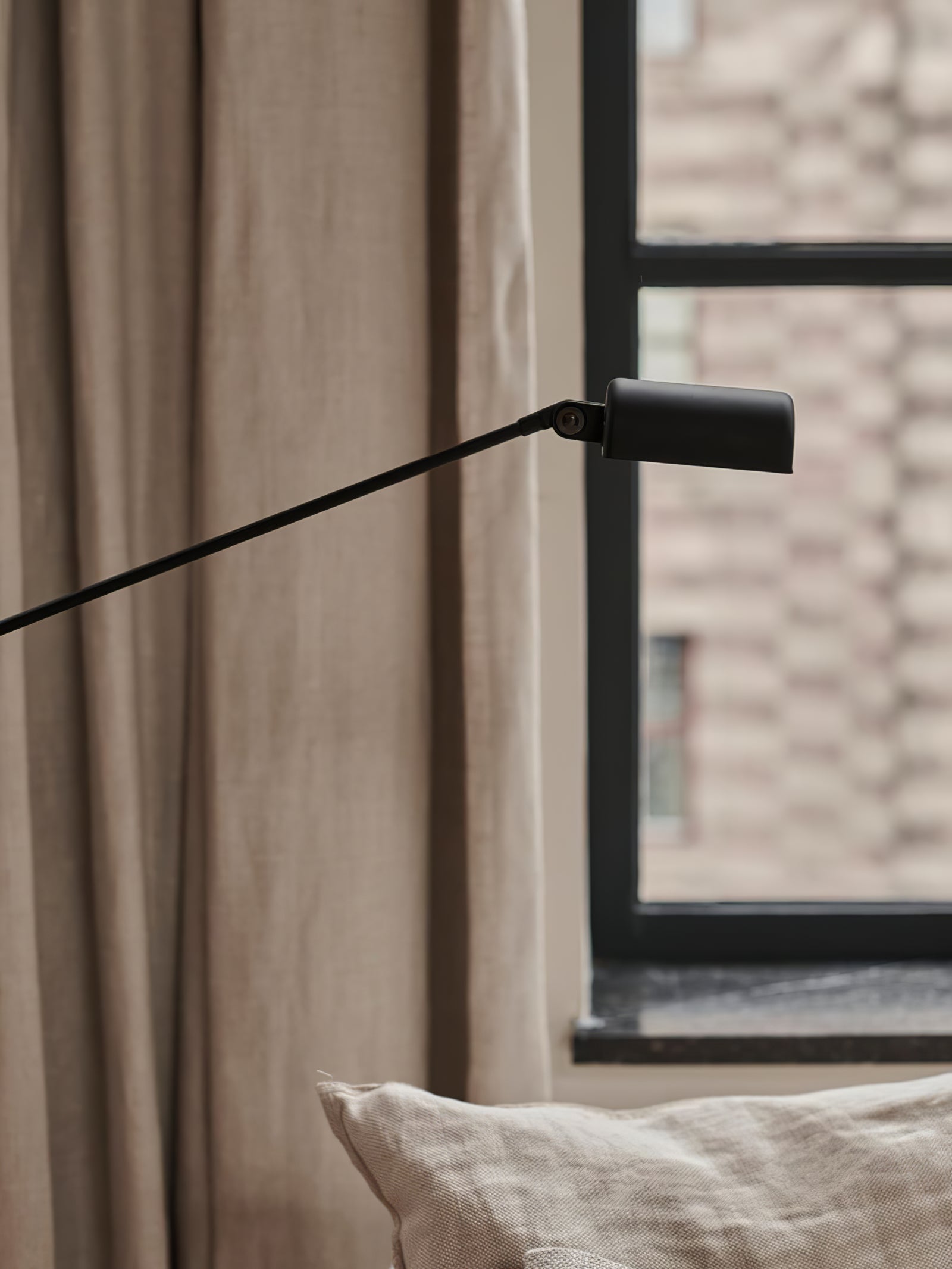 Halelyn Floor Lamp