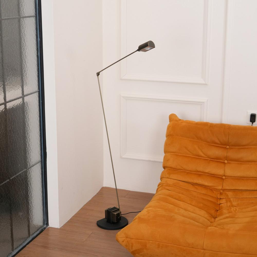 Halelyn Floor Lamp