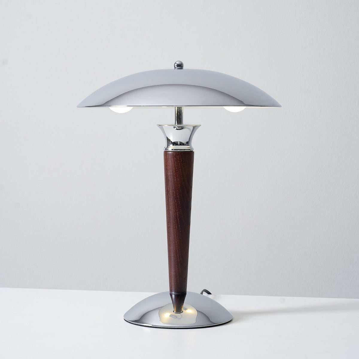 Paxnova Table Lamp