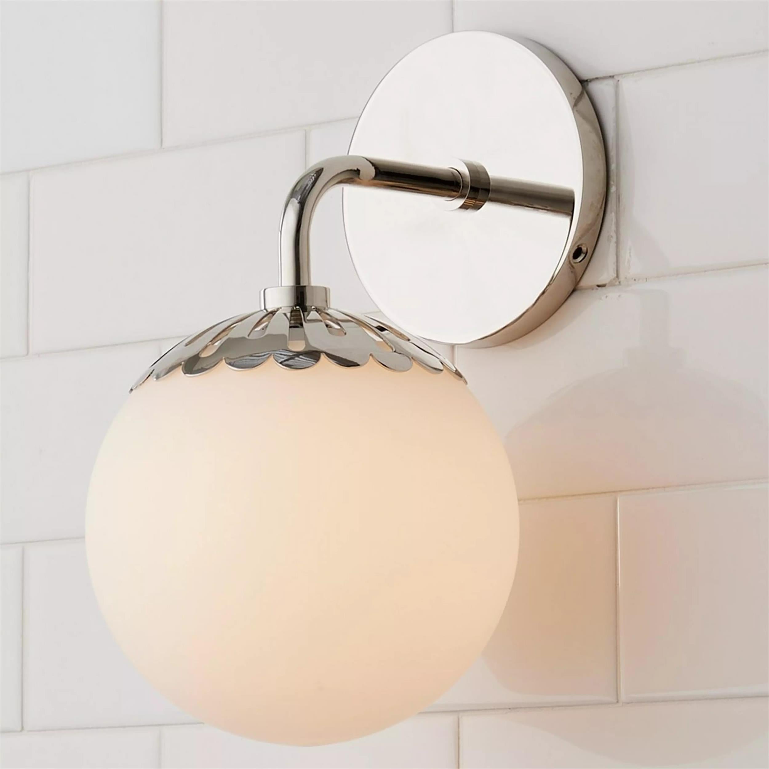 Quini Globe Wall Light