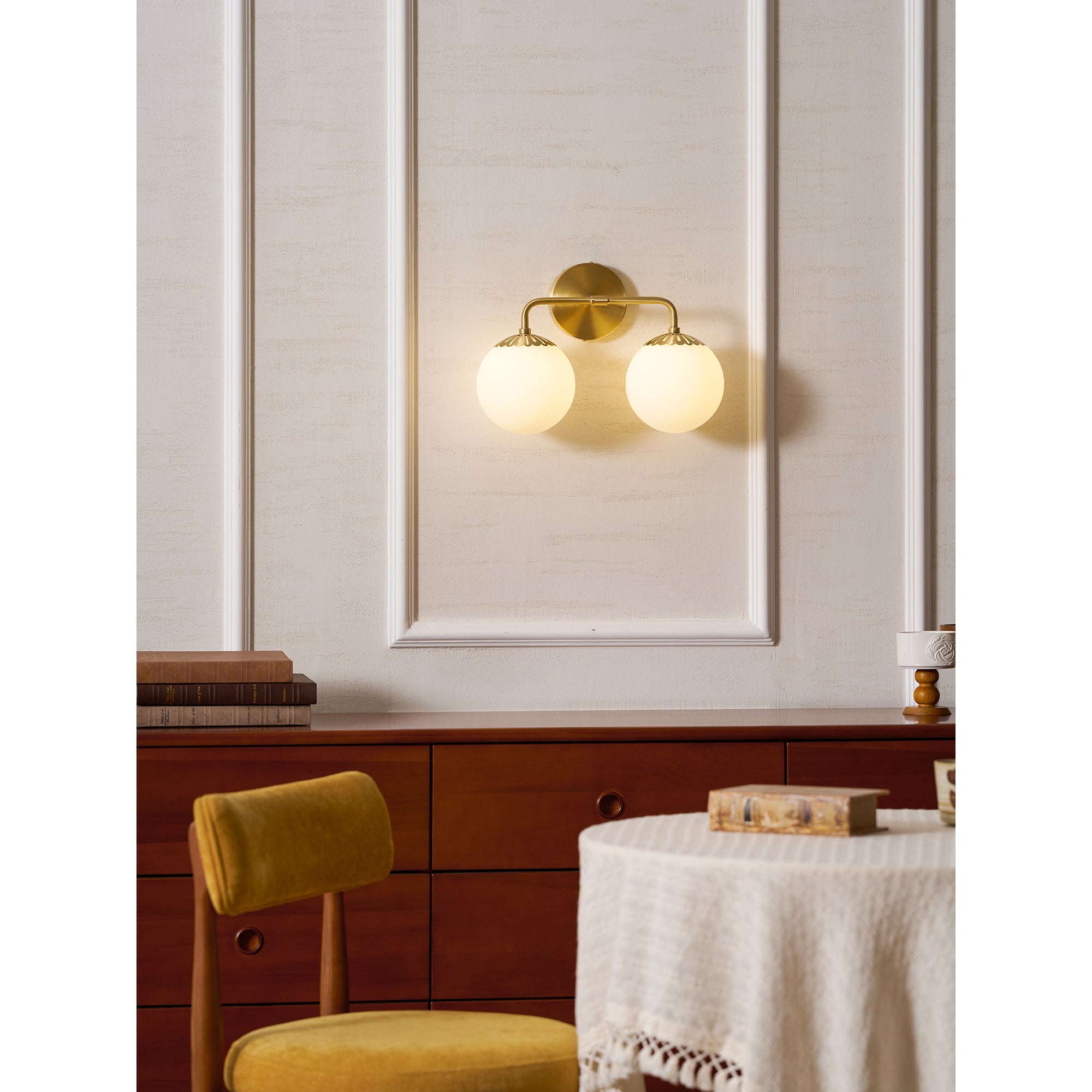 Quini Globe Wall Light