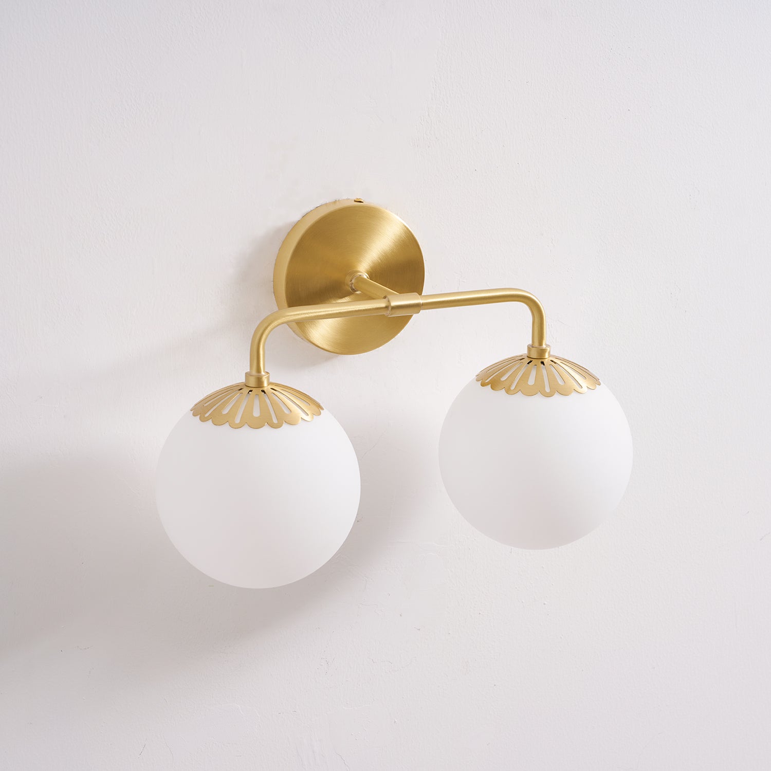 Quini Globe Wall Light