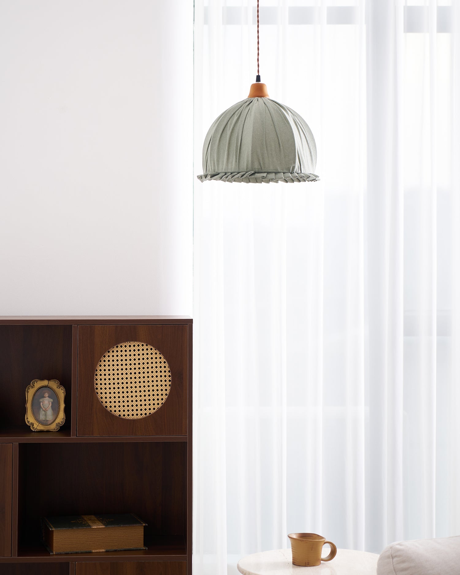 Elkan Pumpkin Pendant Light