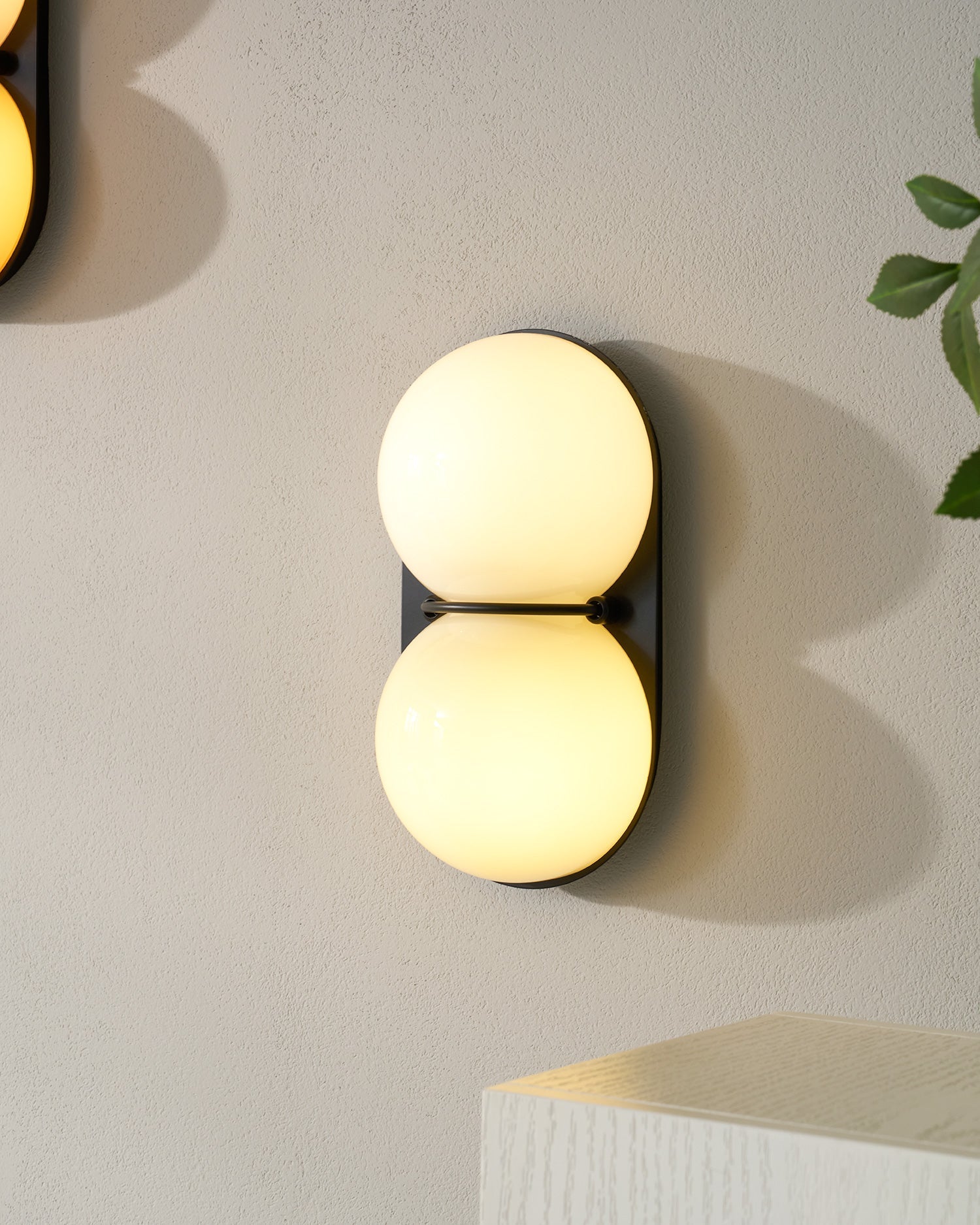 Akroia Wall Light