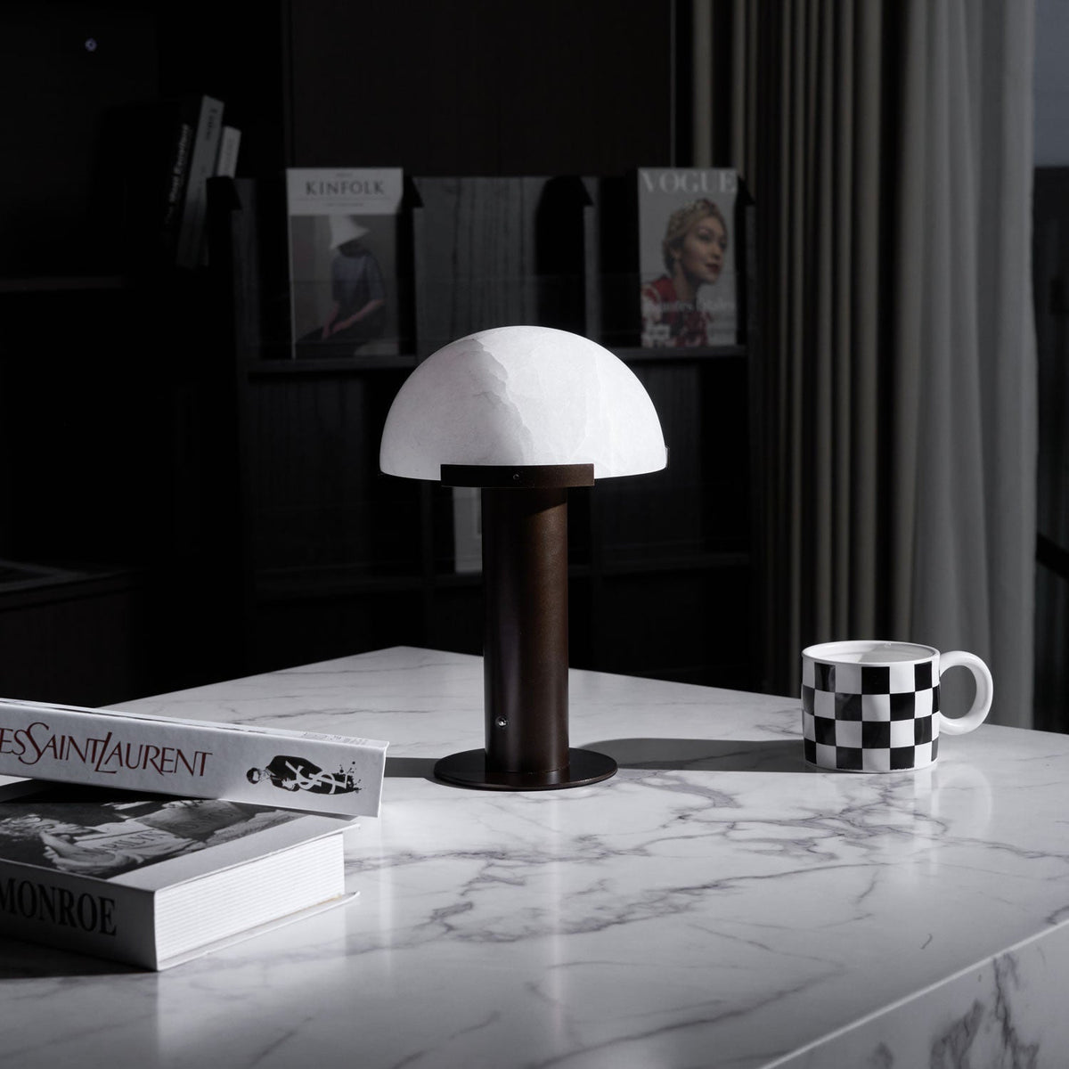 Elegance Alabaster Table Lamp - Vakkerlight