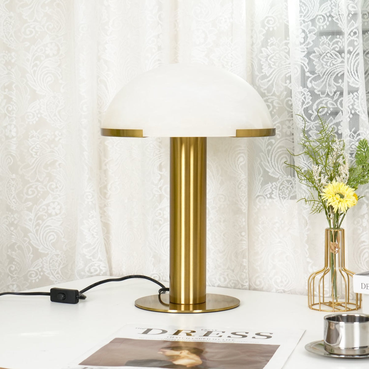 Yaraleyor Minimalist Table Lamp