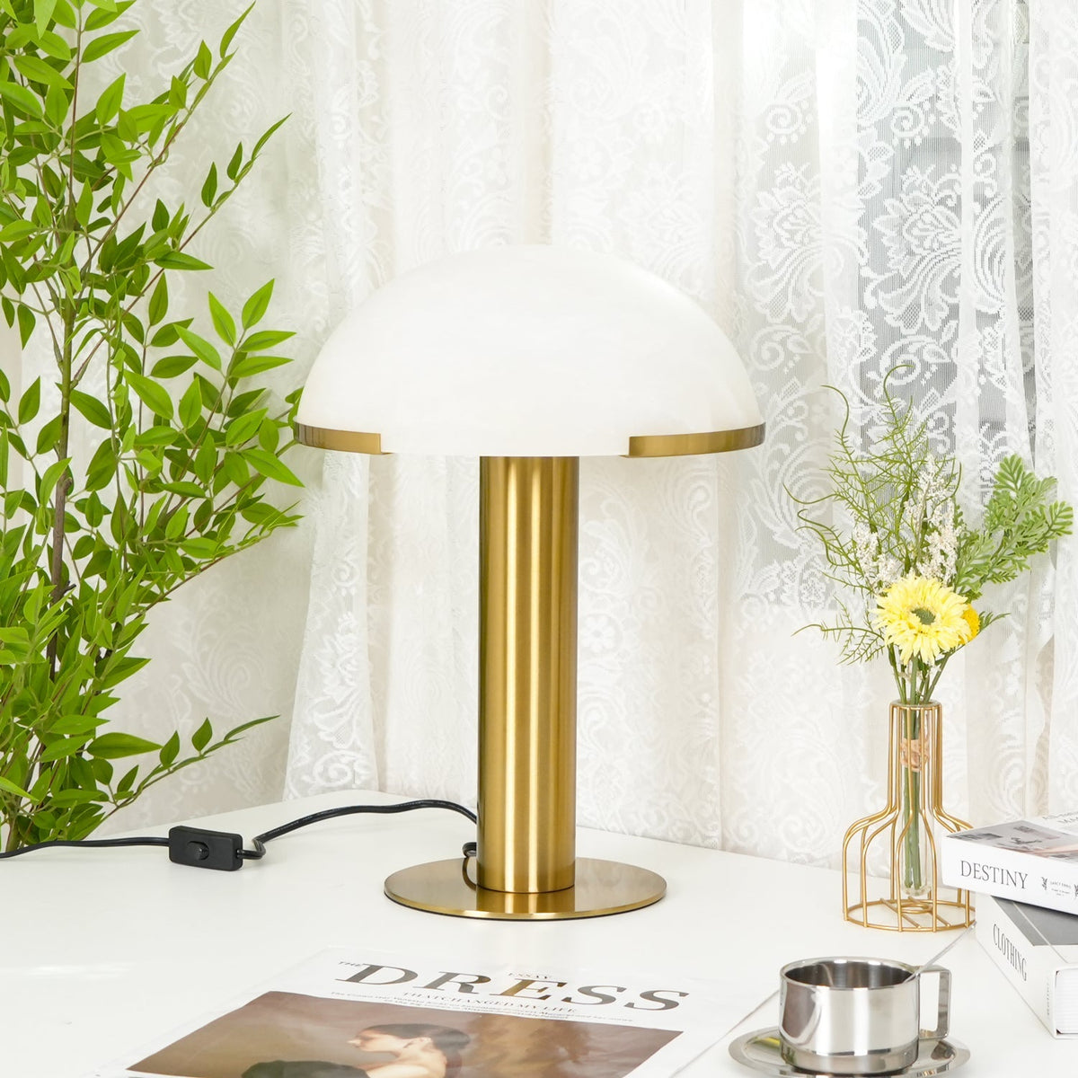 Yaraleyor Minimalist Table Lamp