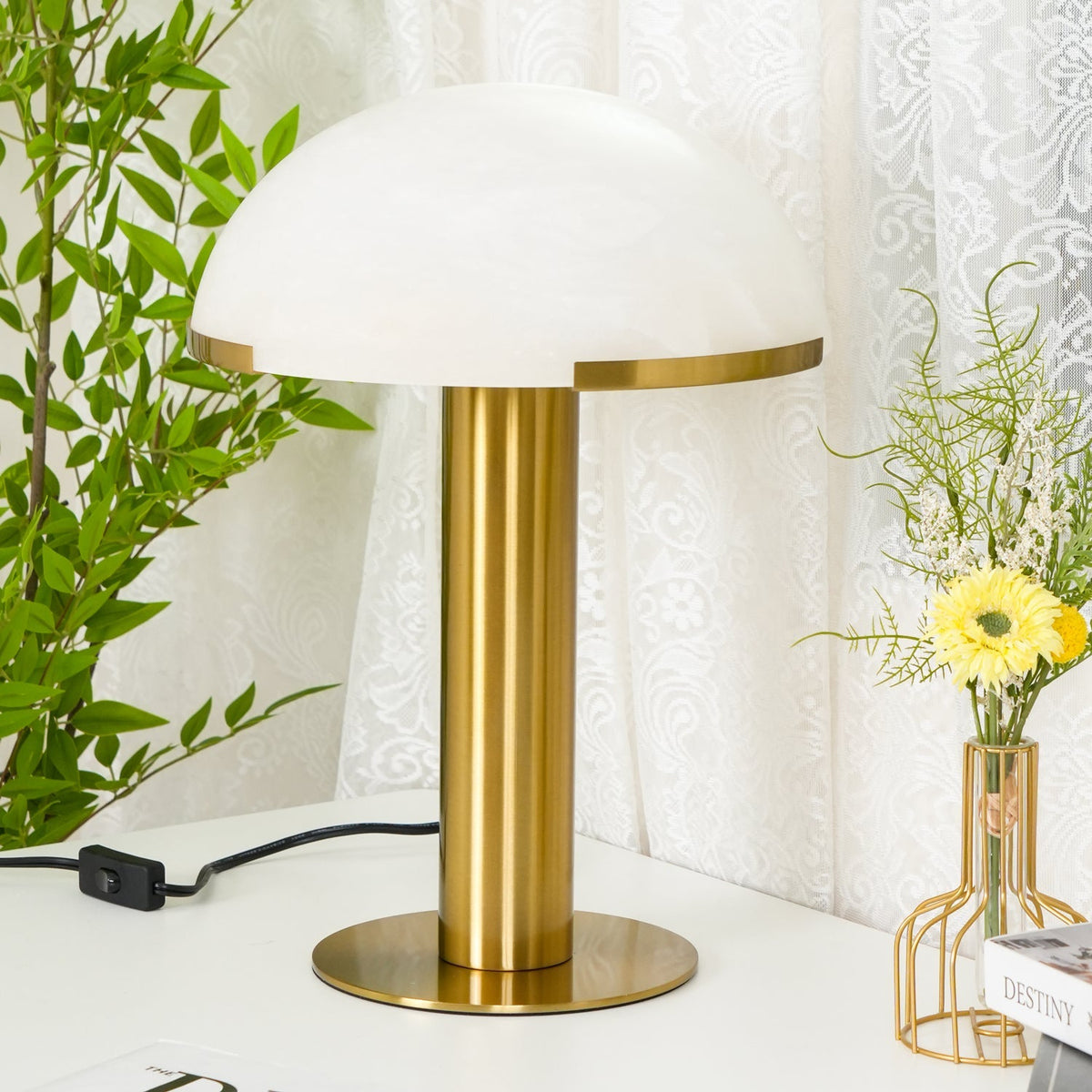 Yaraleyor Minimalist Table Lamp