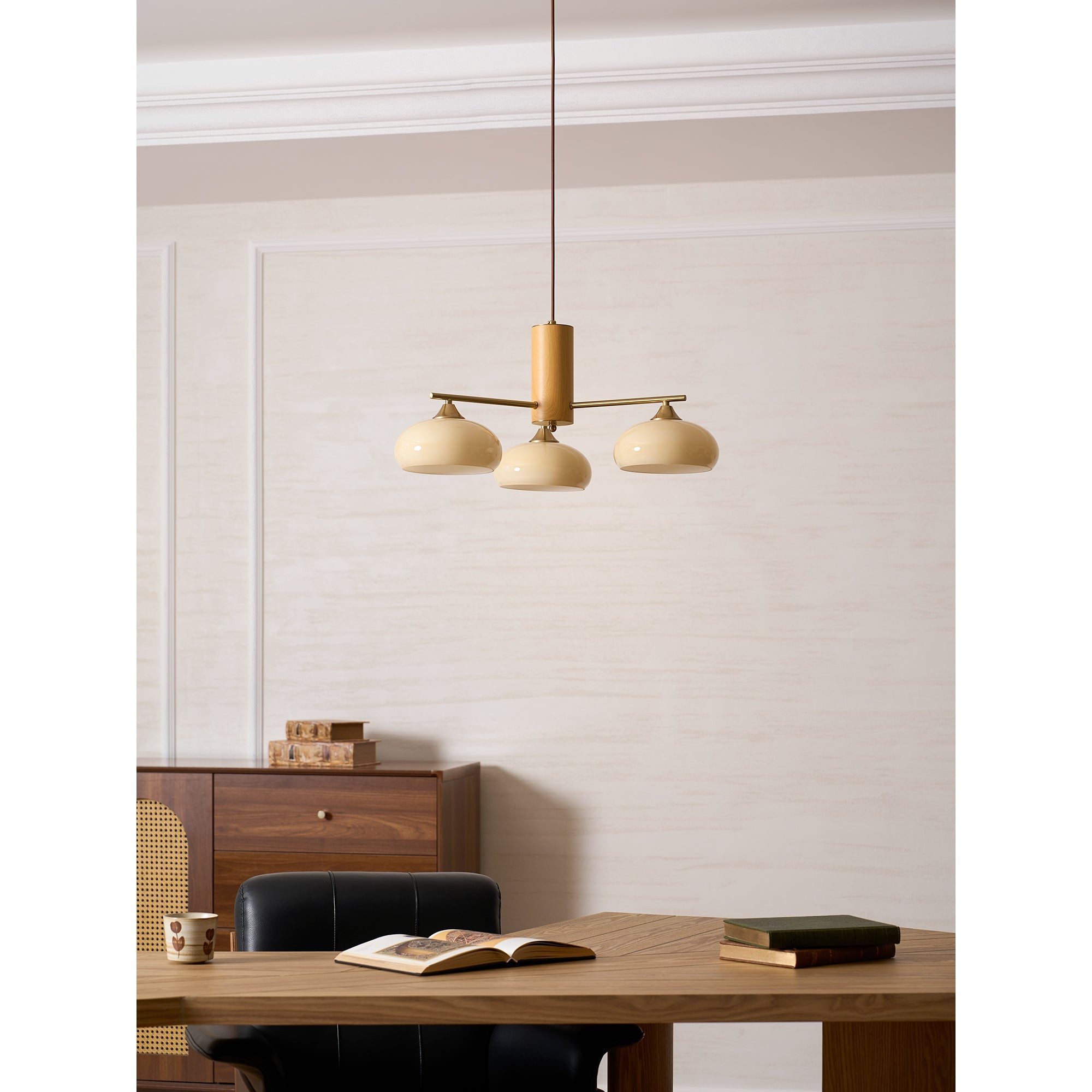 Avloio Chandelier
