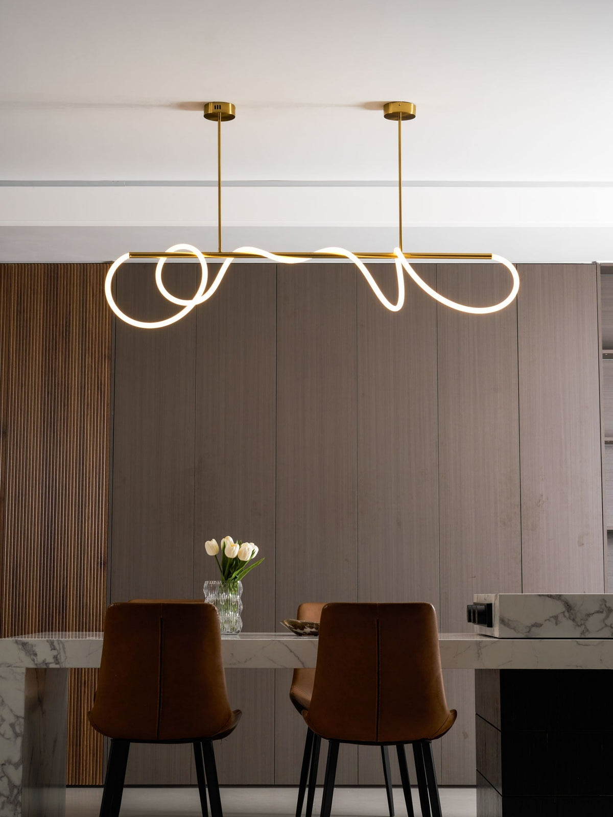 Flexible Linear Curve Chandelier - Vakkerlight
