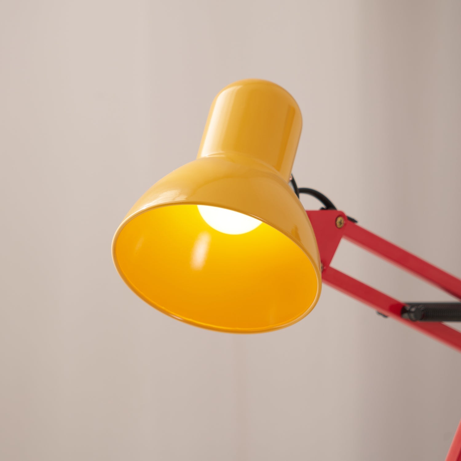 Callyn Table Lamp