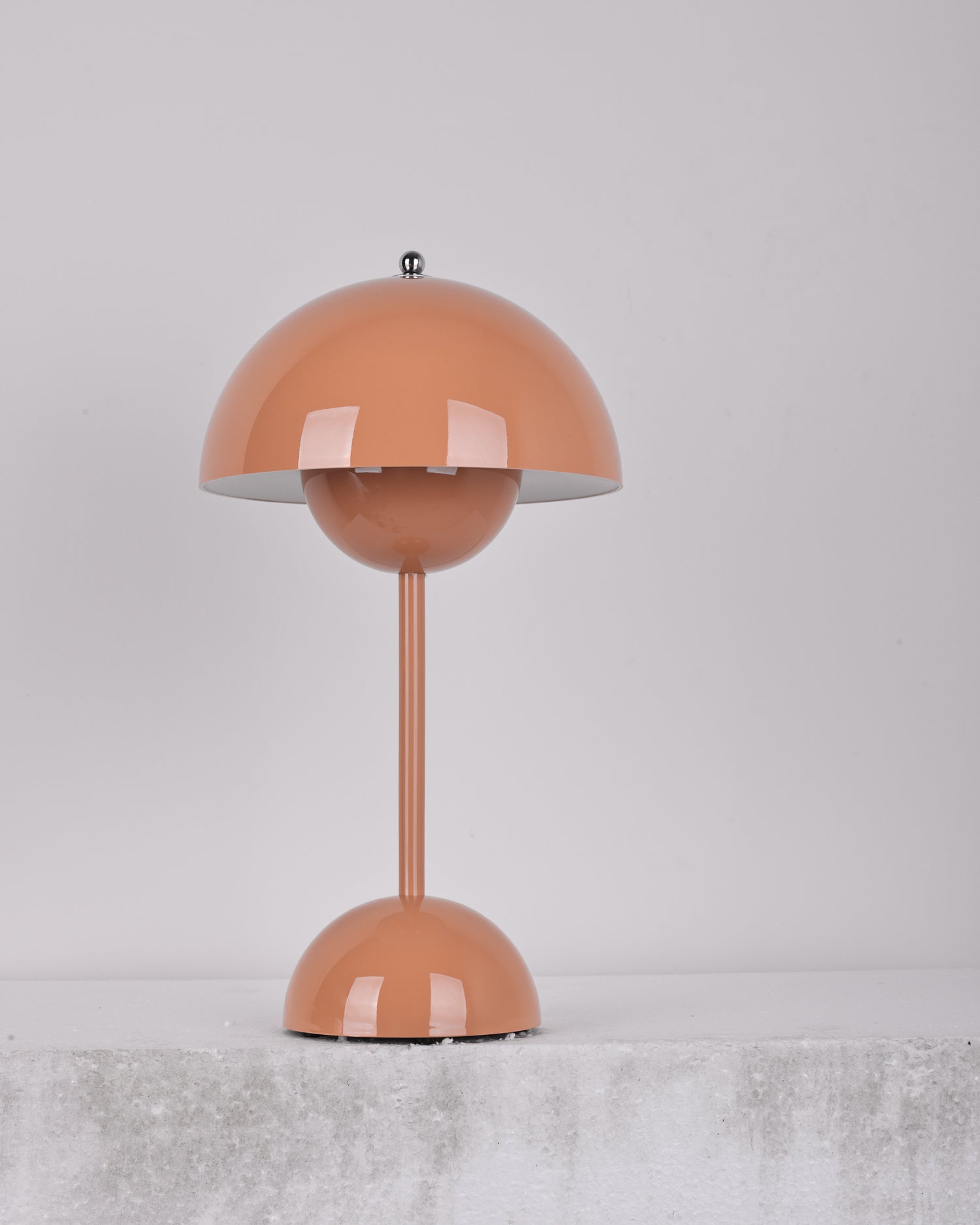 Elenva Outdoor Table Lamp